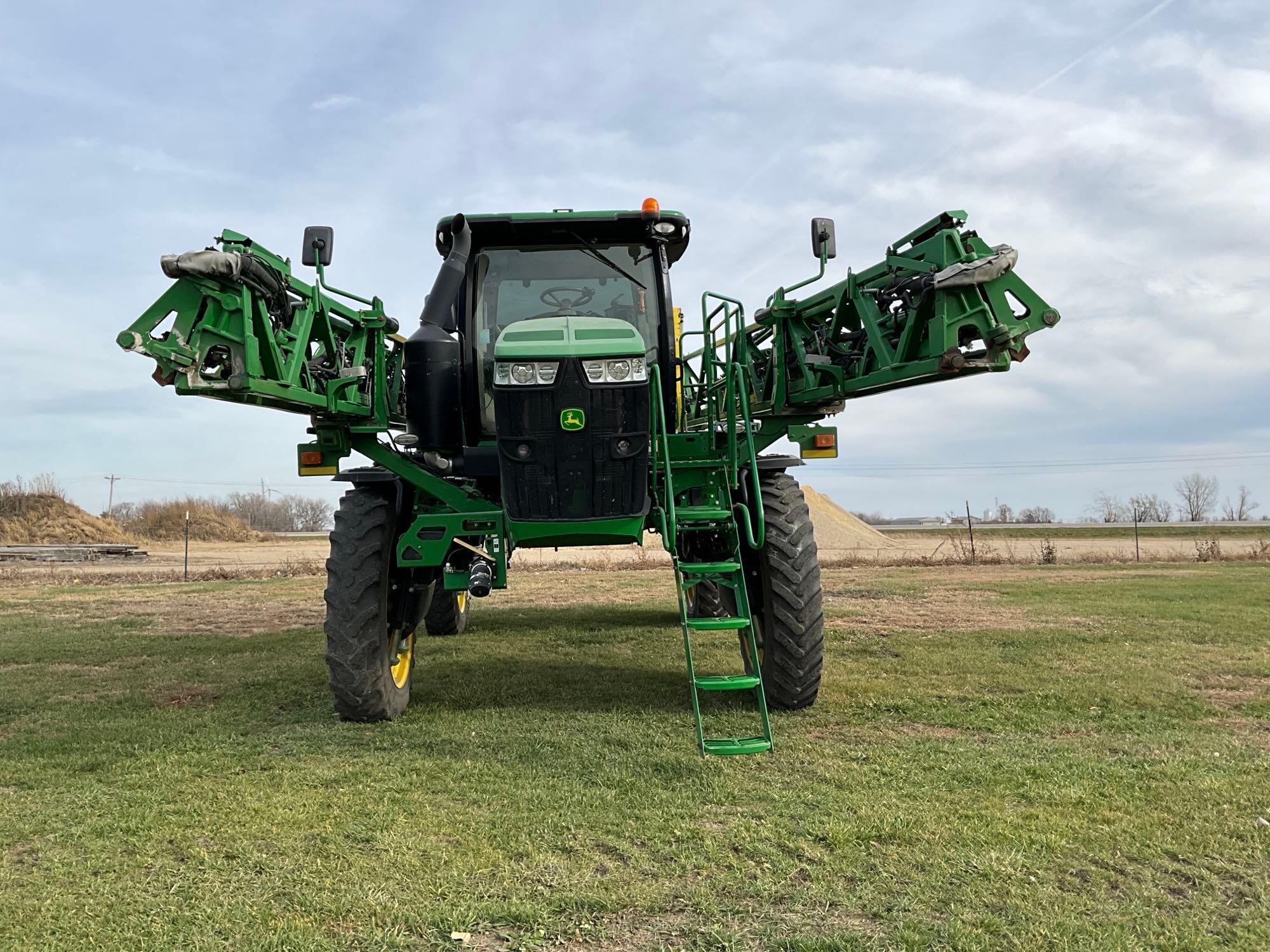 2016 John Deere R4038 Self Propelled Sprayer