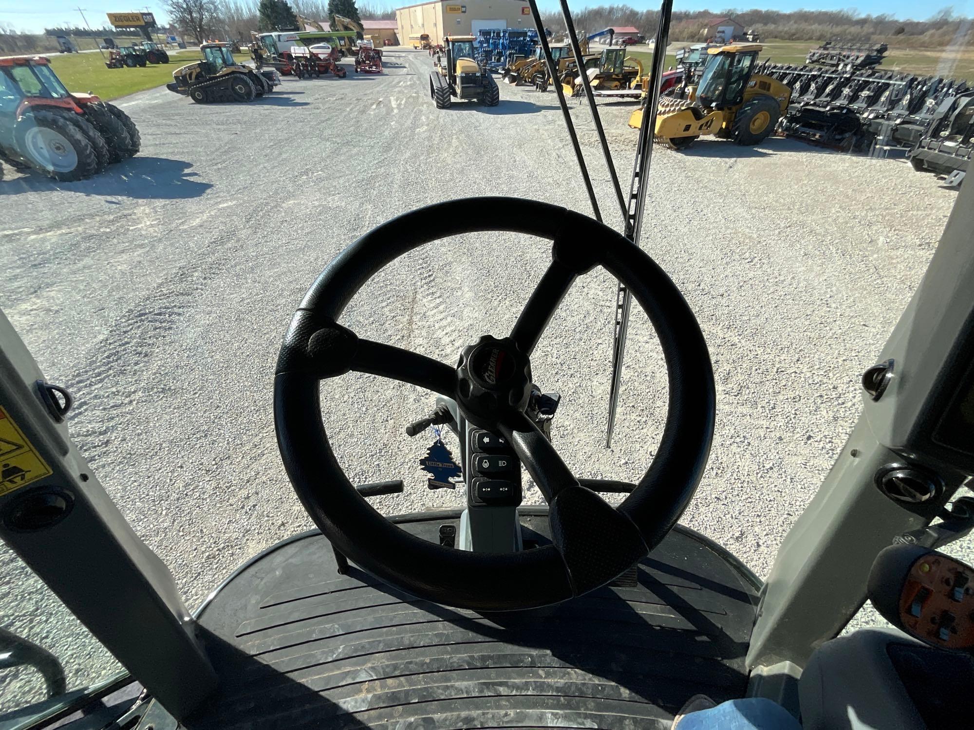 2011 Gleaner S77 Combine