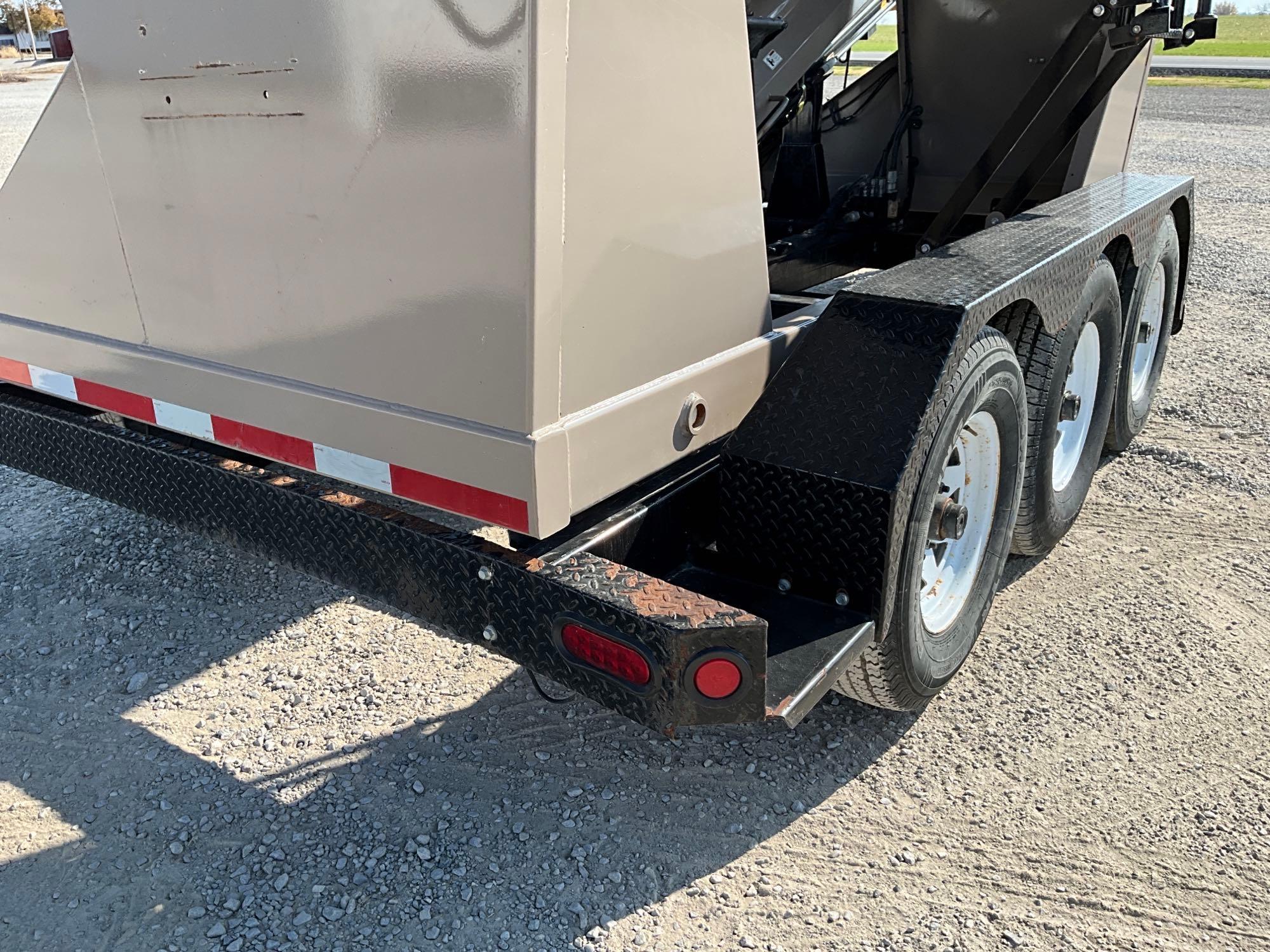 2011 J&M 375ST Seed Tender