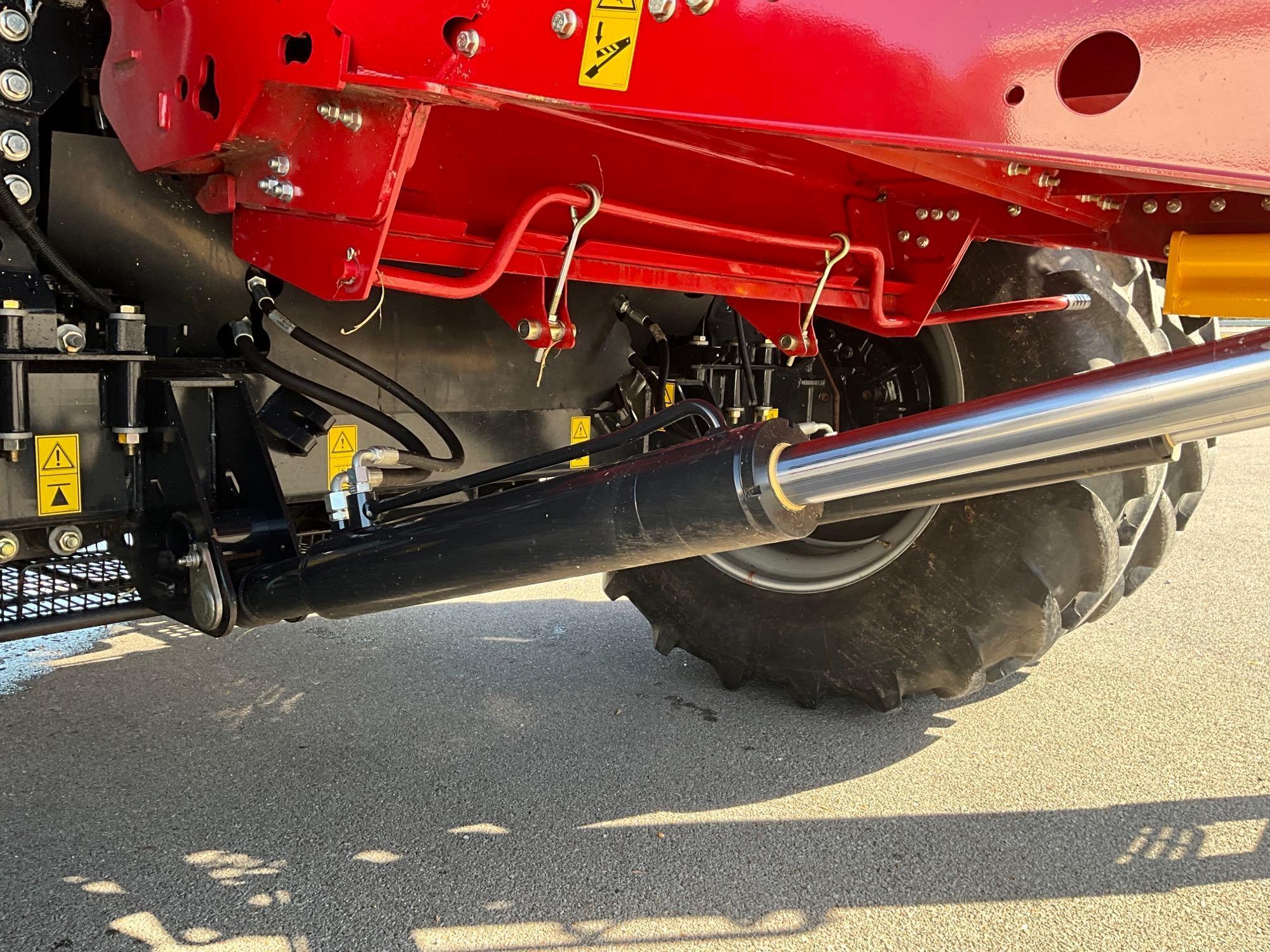 2022 Case IH 8250 4WD Combine