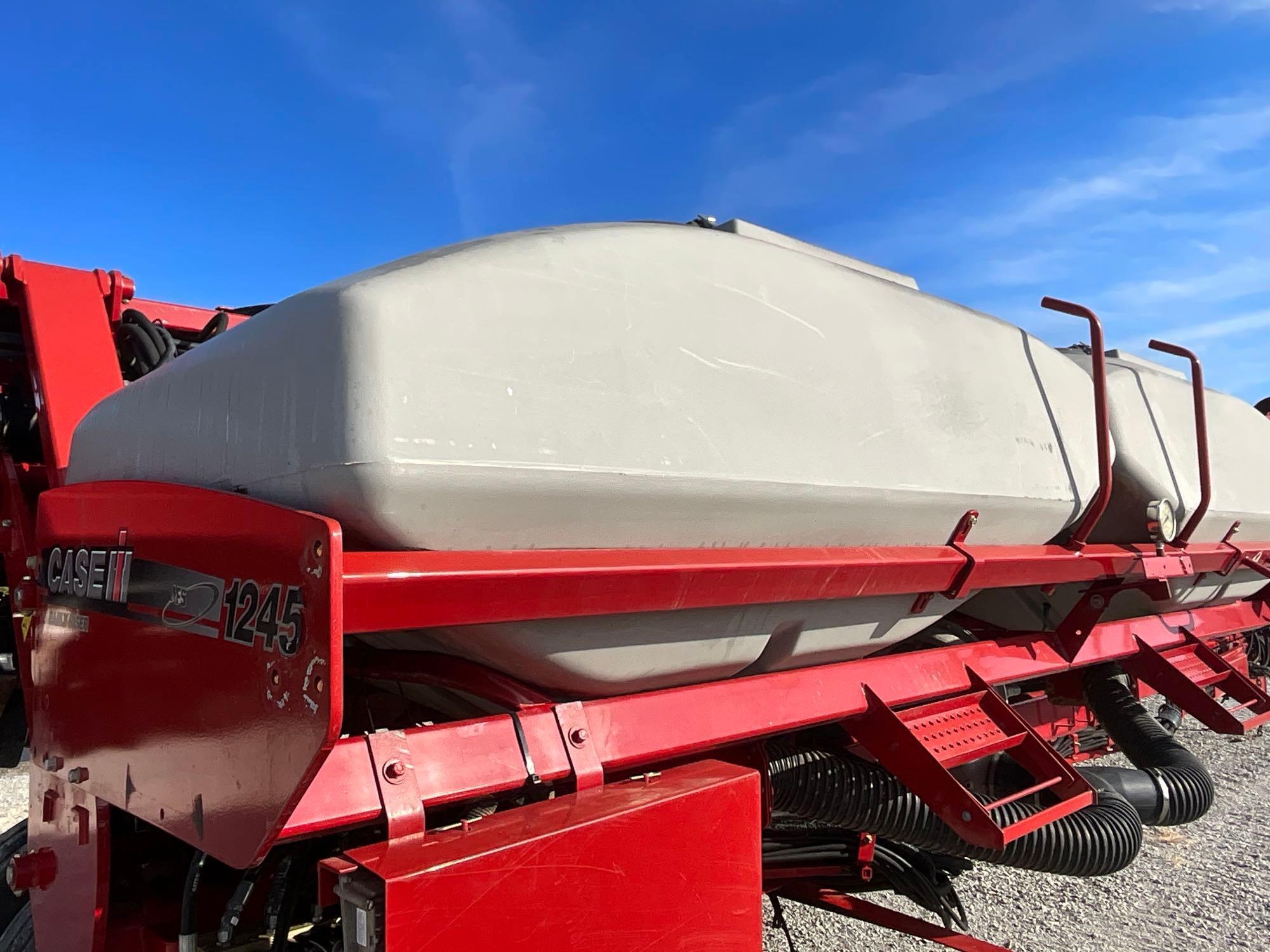 2013 Case IH Early Riser 1245 16/31 Row Bulk Fill Planter