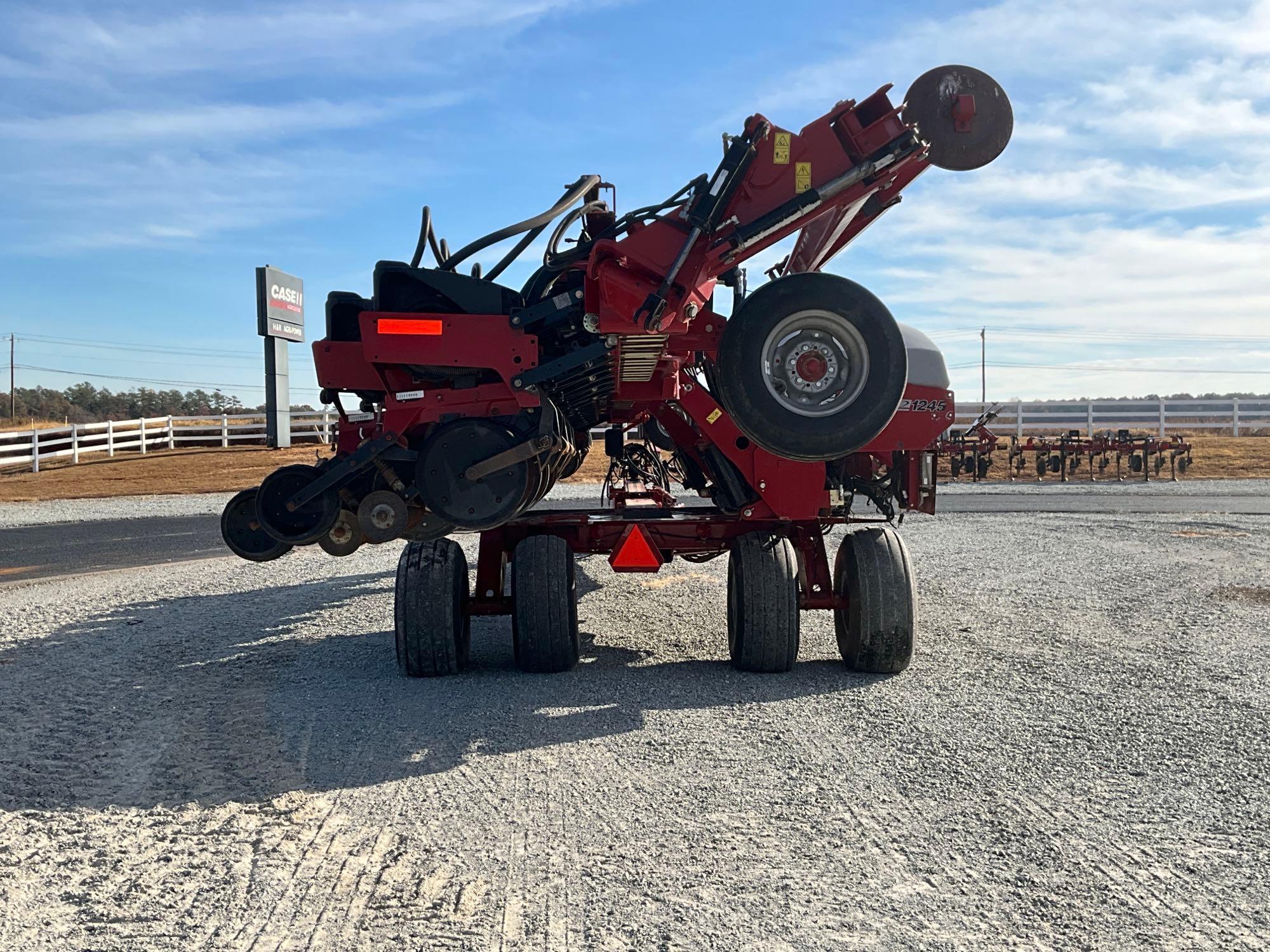 2013 Case IH Early Riser 1245 16/31 Row Bulk Fill Planter