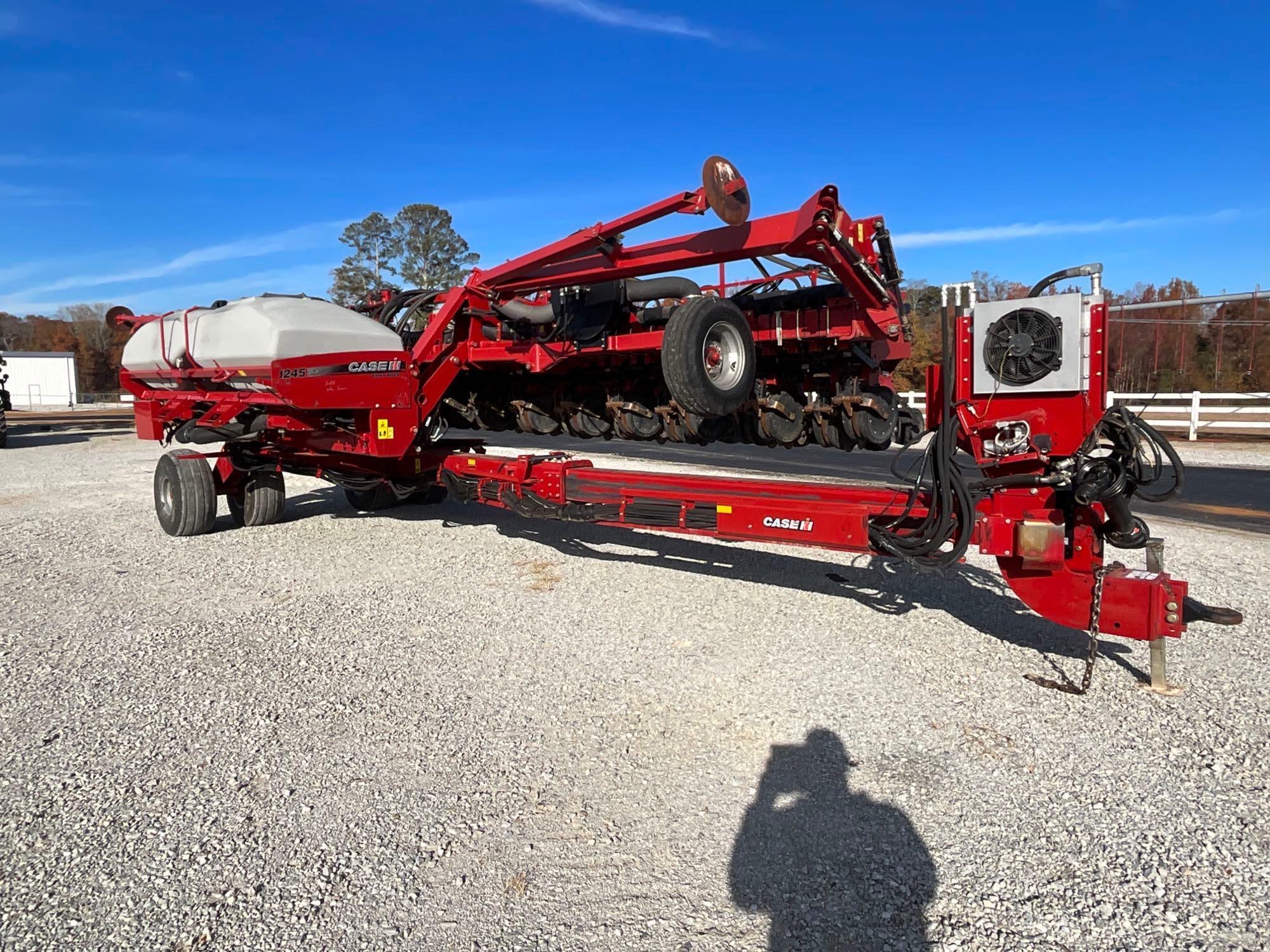2013 Case IH Early Riser 1245 16/31 Row Bulk Fill Planter