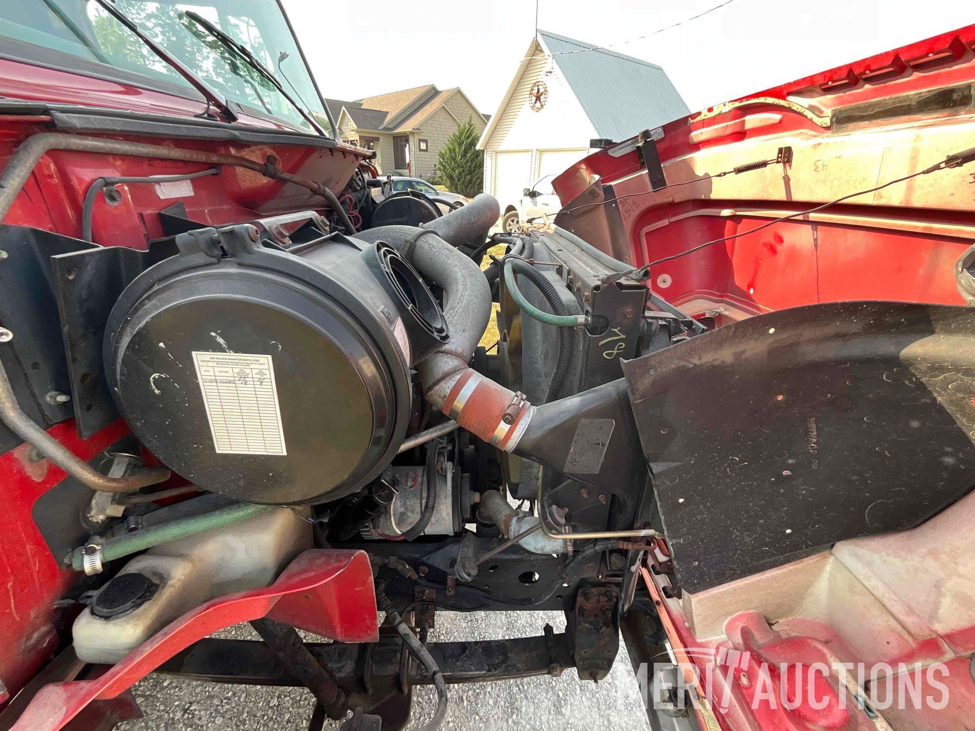 1998 IH 8100 Day cab semi