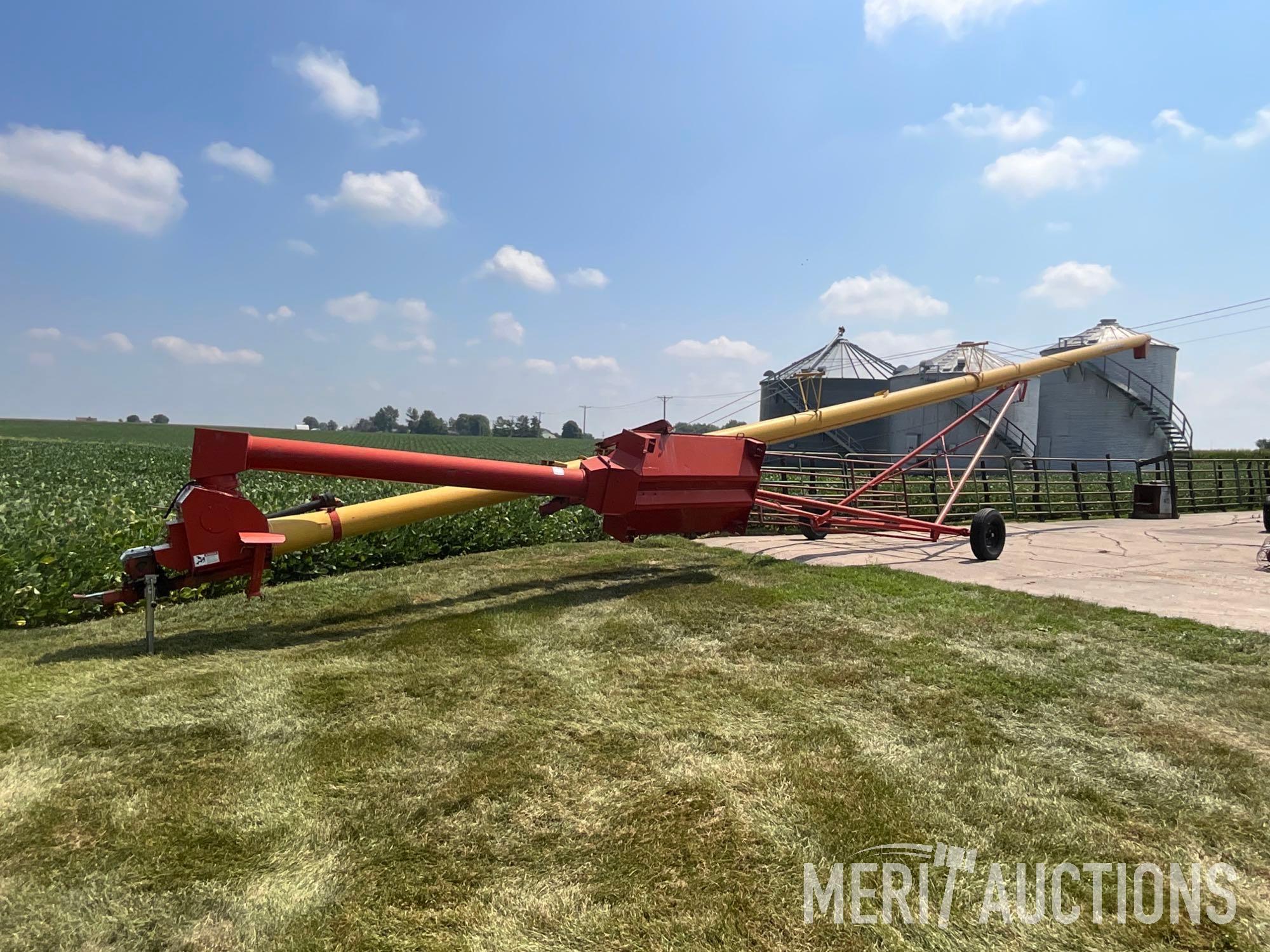 Westfield MK100-61 swing away auger