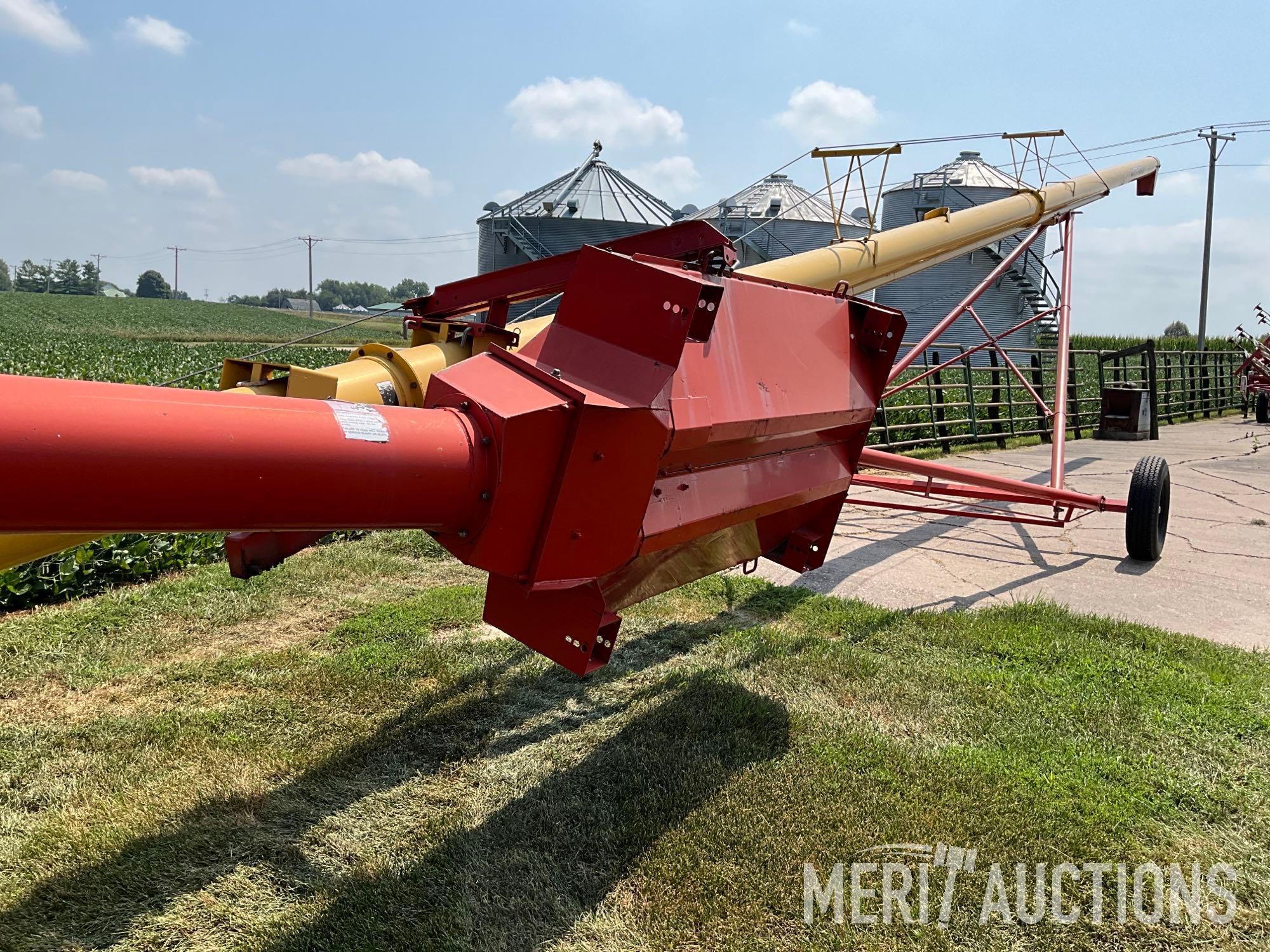 Westfield MK100-61 swing away auger