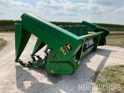 John Deere 693 6 row 30in. corn head