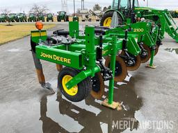 2023 John Deere 2100 Ripper