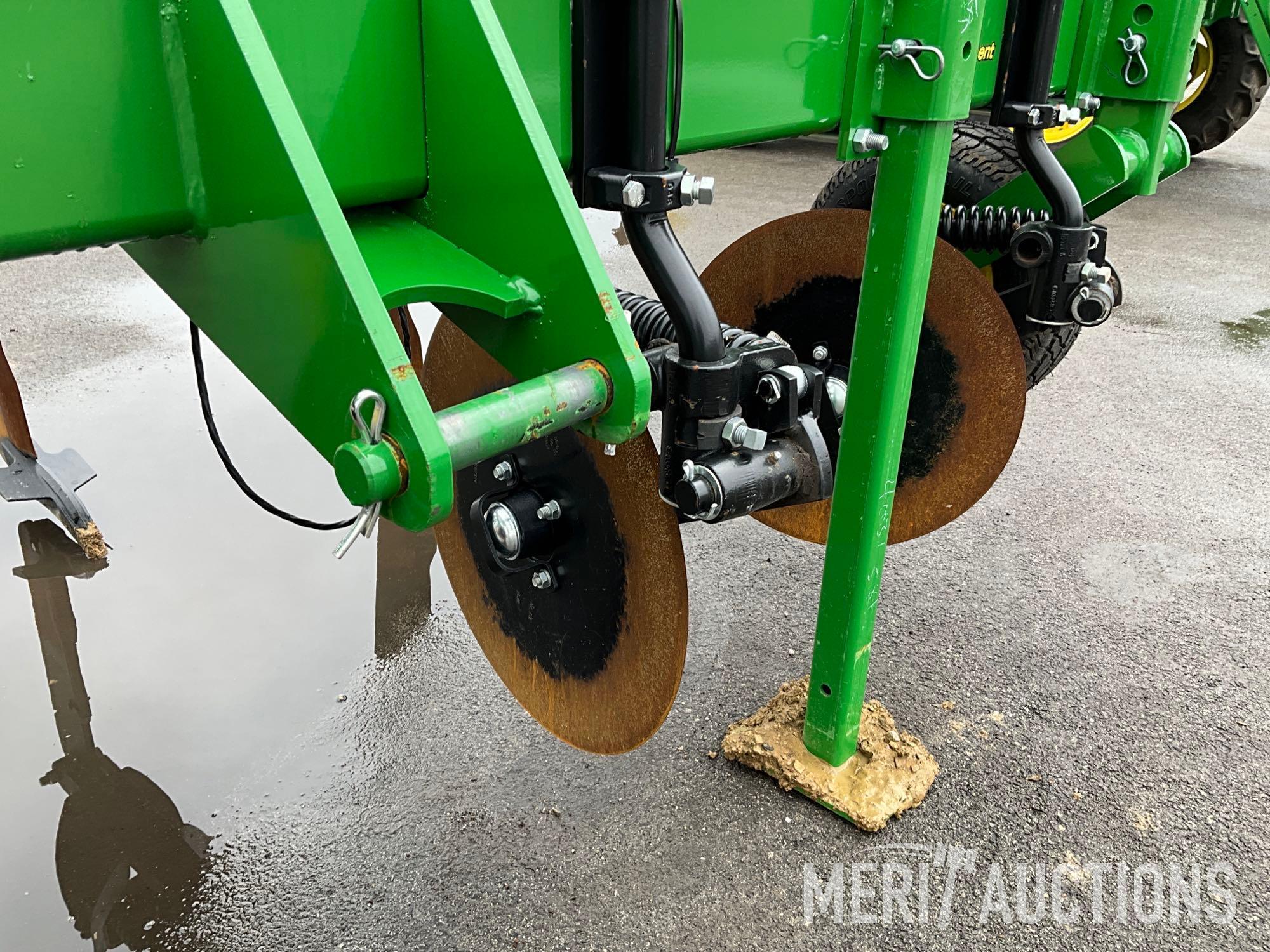 2023 John Deere 2100 Ripper
