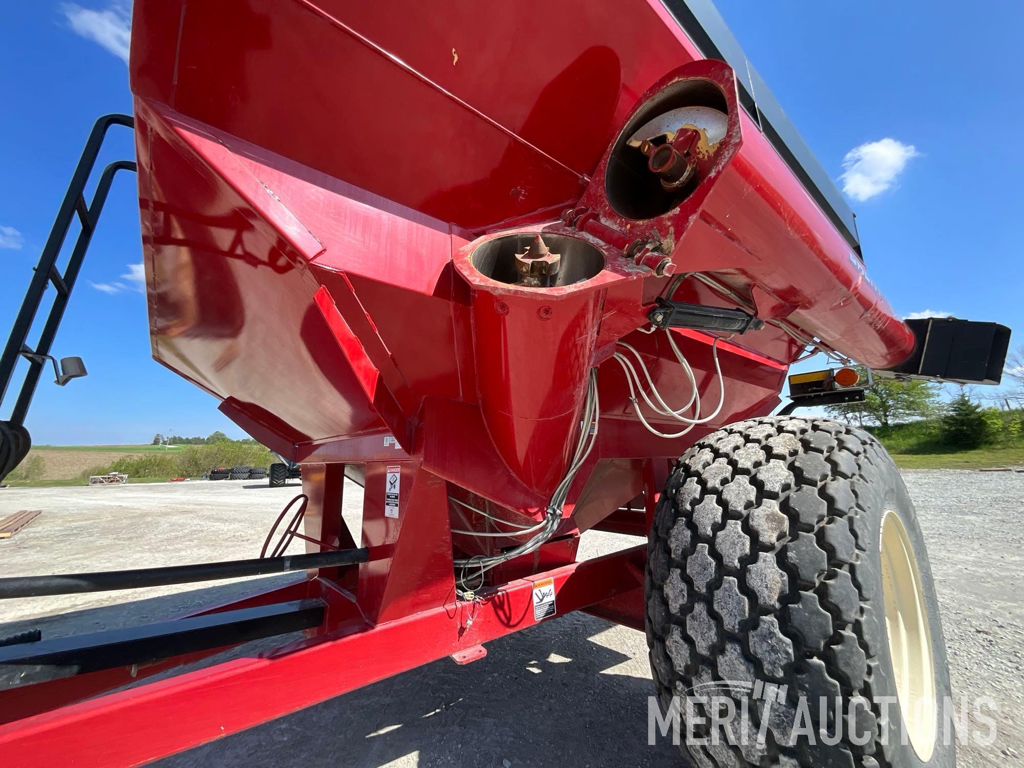 2010 Brent 678 Grain Cart