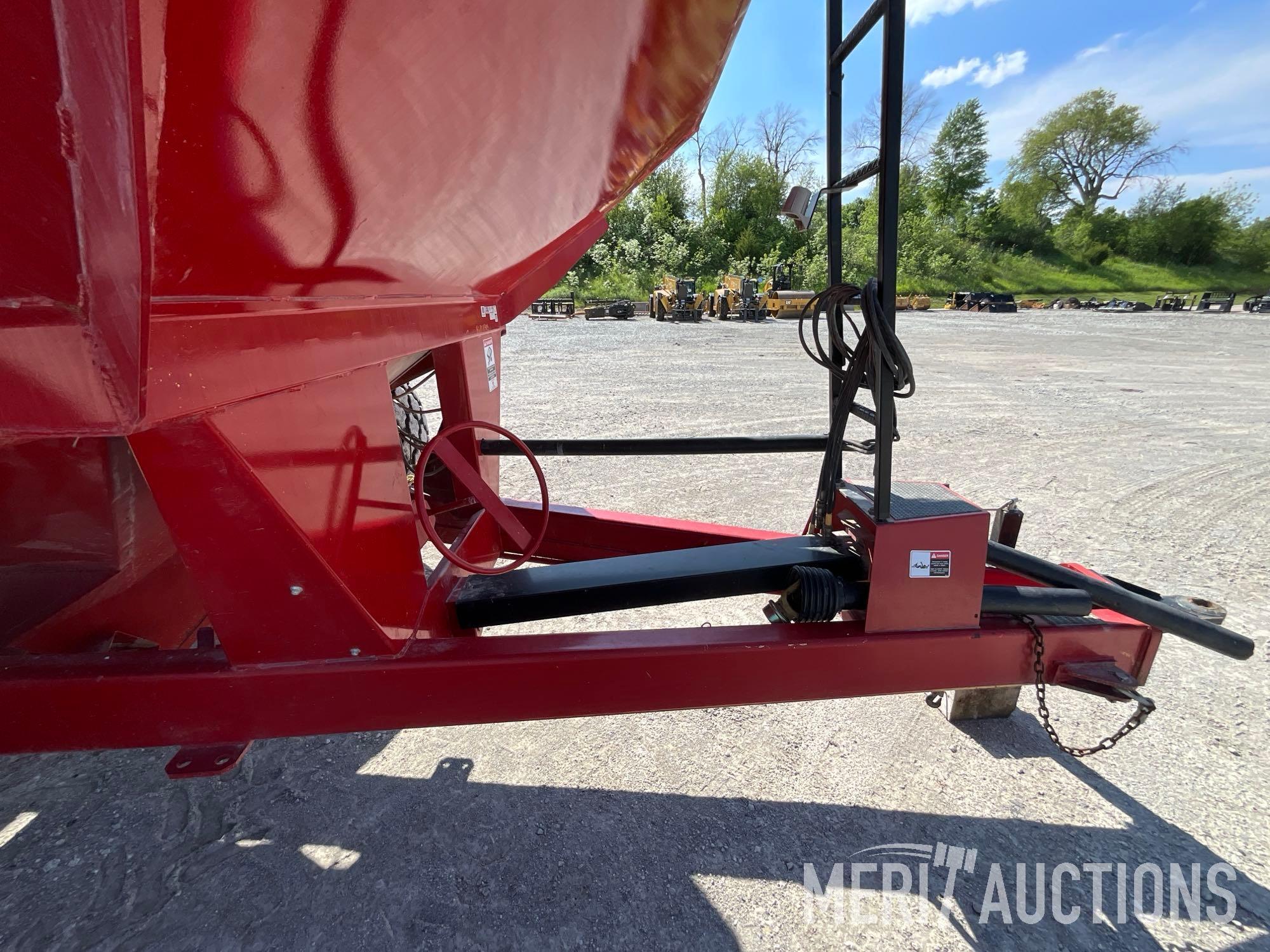 2010 Brent 678 Grain Cart