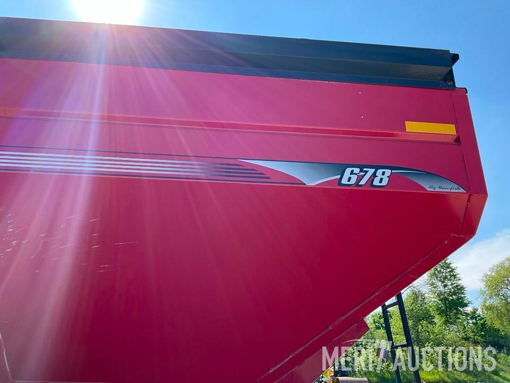 2010 Brent 678 Grain Cart