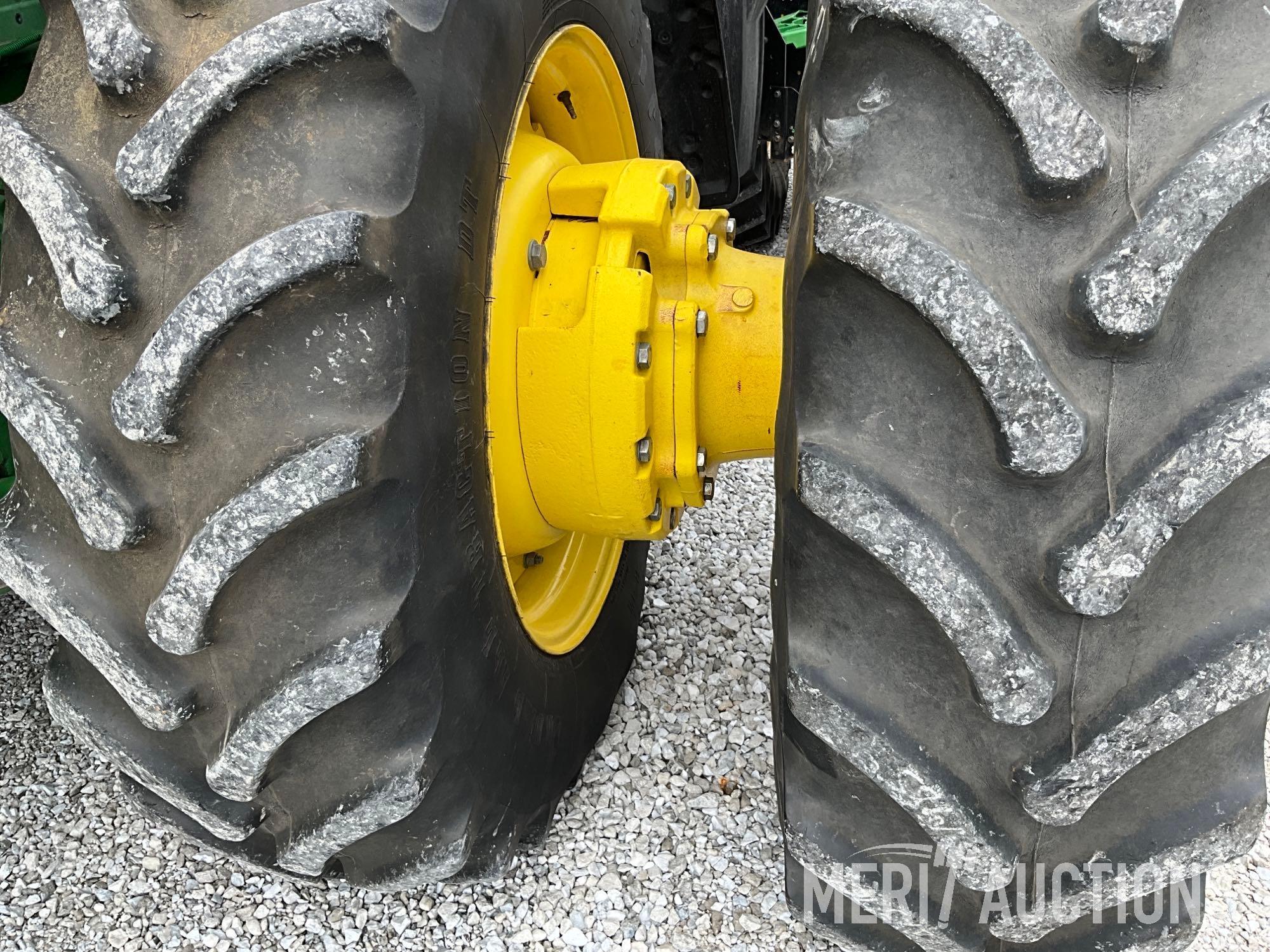 2022 John Deere 8R 370 MFWD Tractor