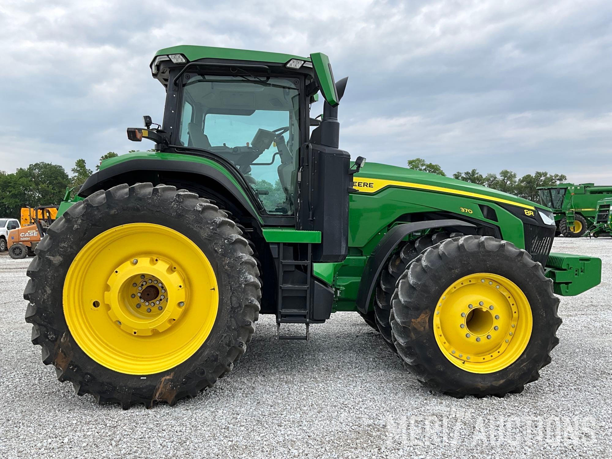 2022 John Deere 8R 370 MFWD Tractor