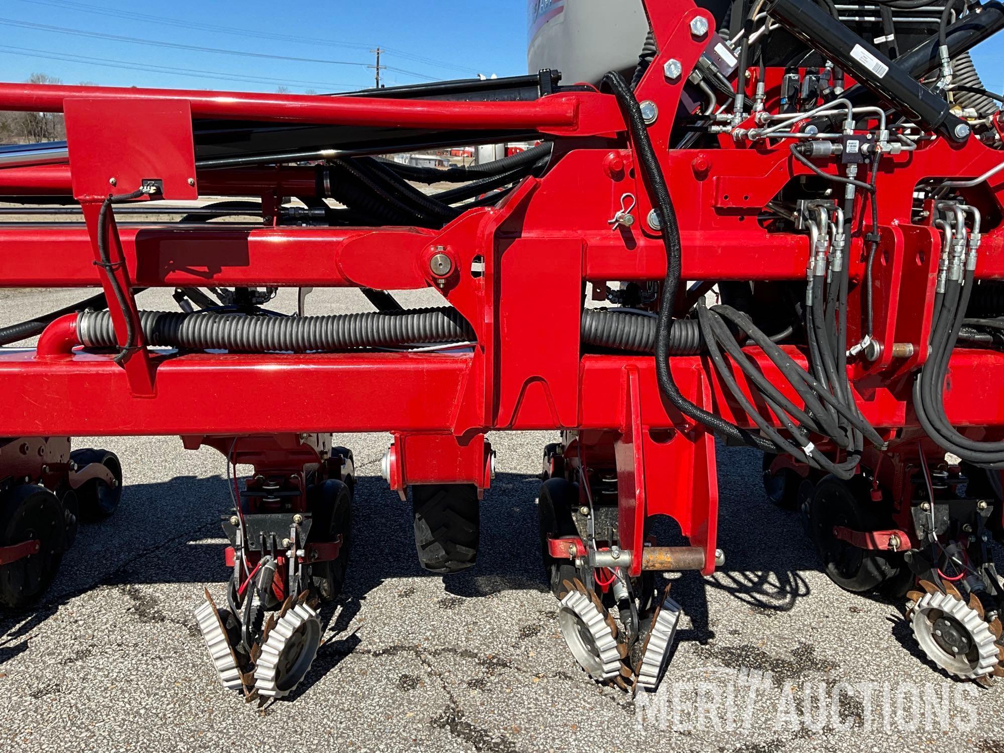 2020 Case IH Early Riser 2130 Bulk Fill Stack Fold Planter