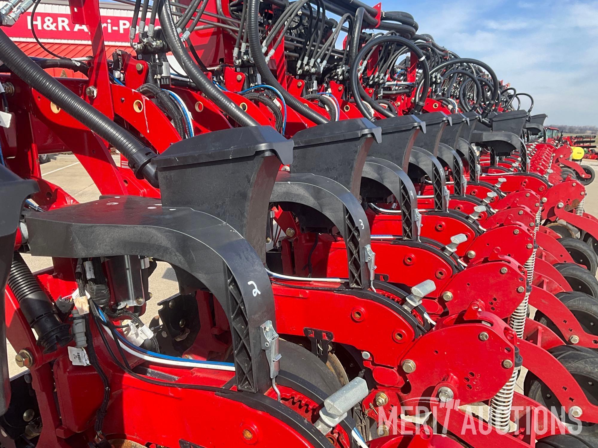 2021 Case IH Early Riser 2140 High SpeedBulk Fill Planter