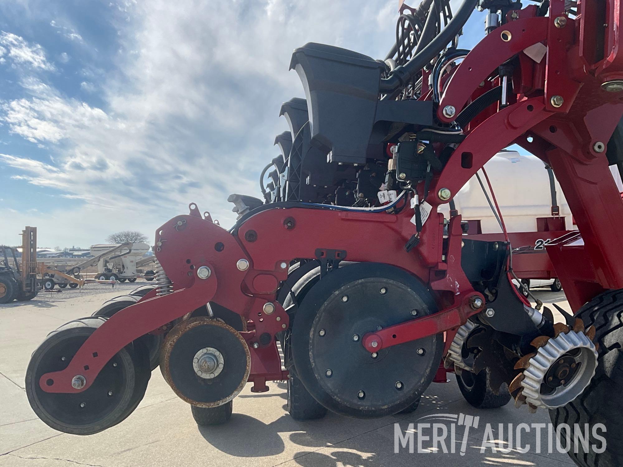 2021 Case IH Early Riser 2140 High SpeedBulk Fill Planter