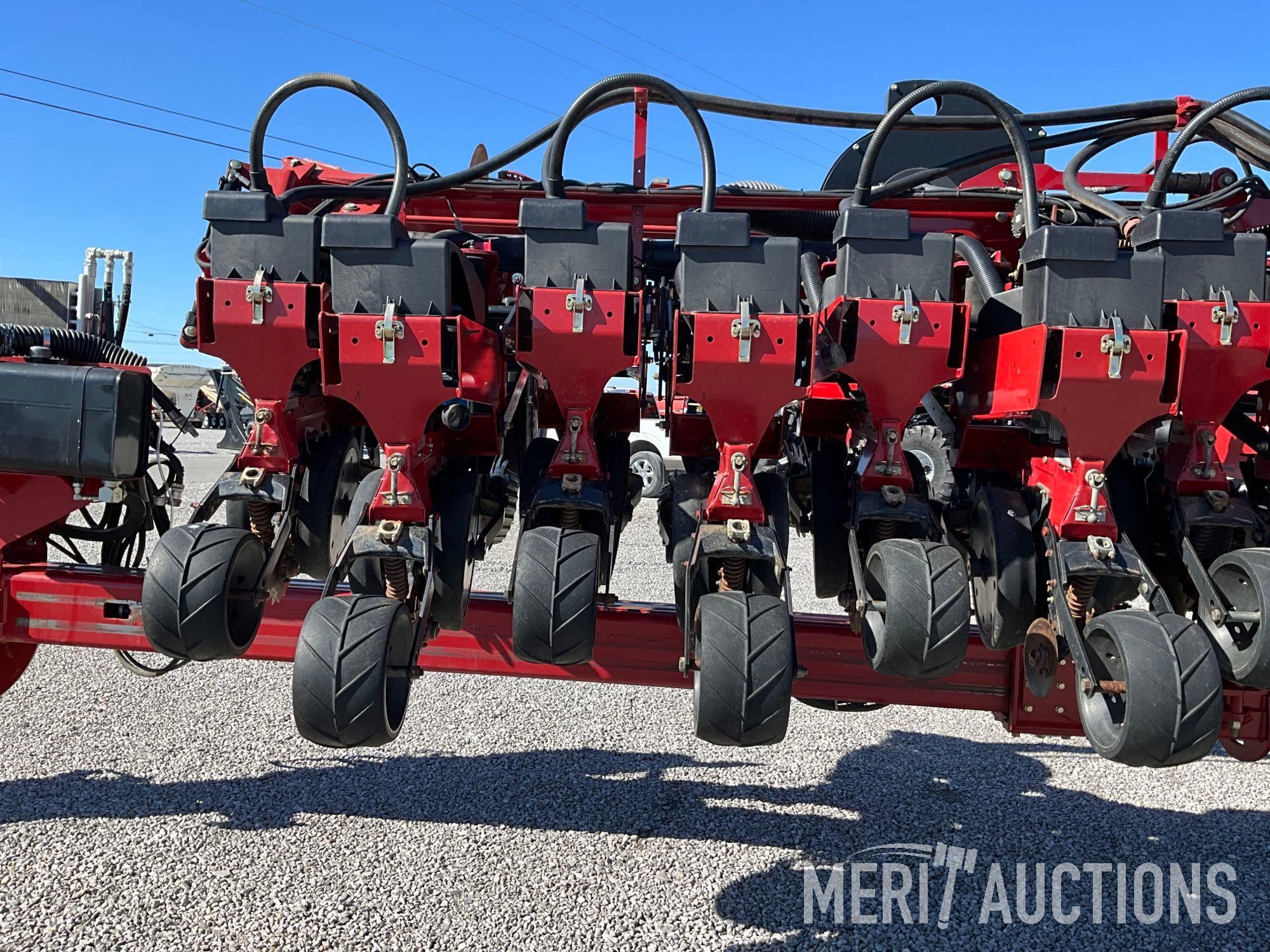 2014 Case IH Early Riser 1245 16/31 Row Bulk Fill Planter?15?/30?Row Spacing