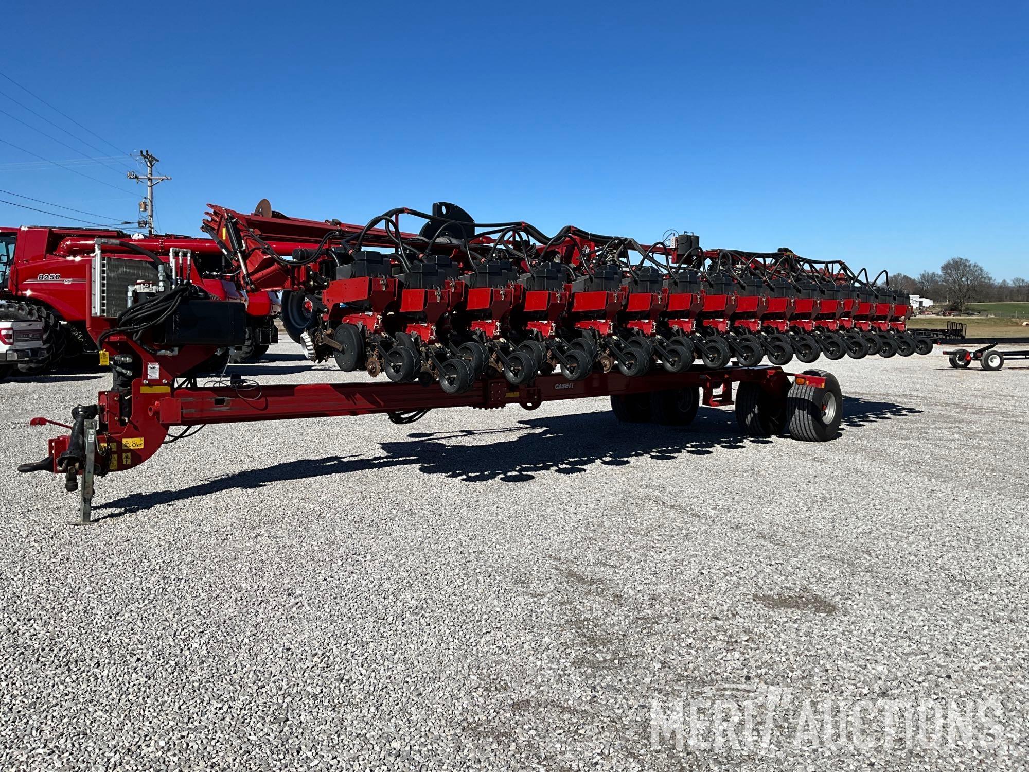 2014 Case IH Early Riser 1245 16/31 Row Bulk Fill Planter?15?/30?Row Spacing