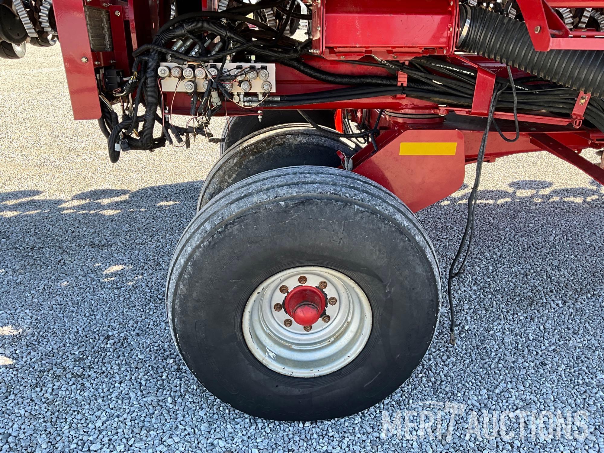 2014 Case IH Early Riser 1245 16/31 Row Bulk Fill Planter?15?/30?Row Spacing