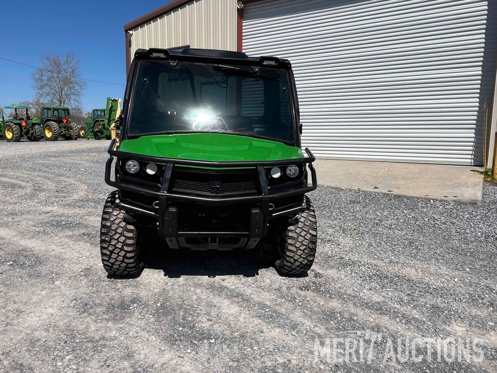 2019 John Deere 835M