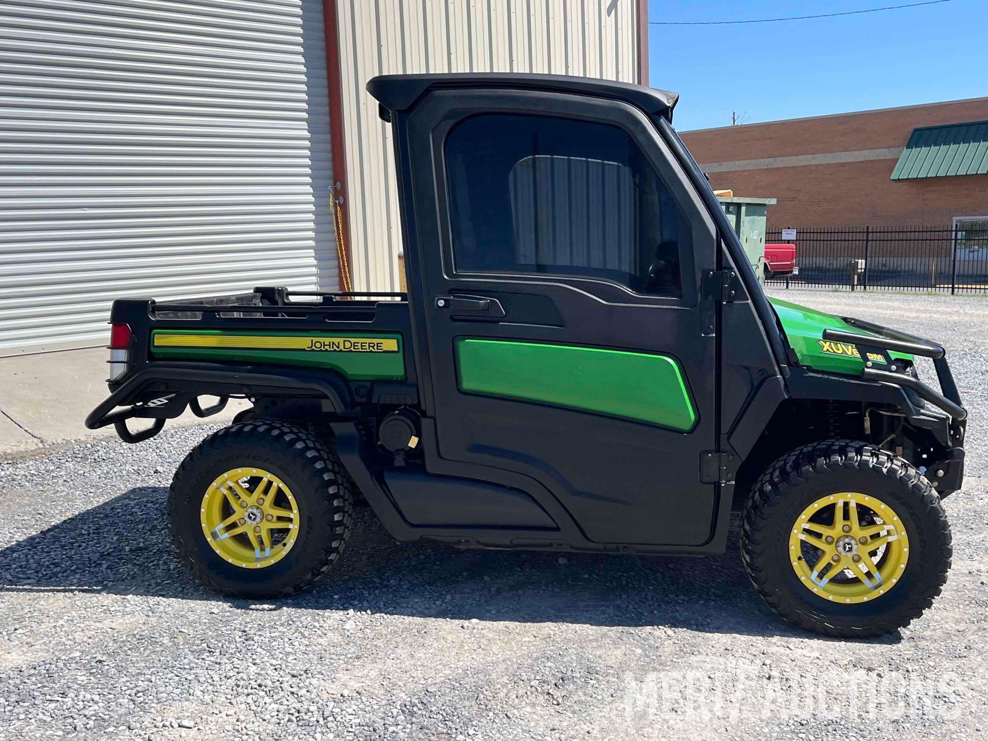 2019 John Deere 835M