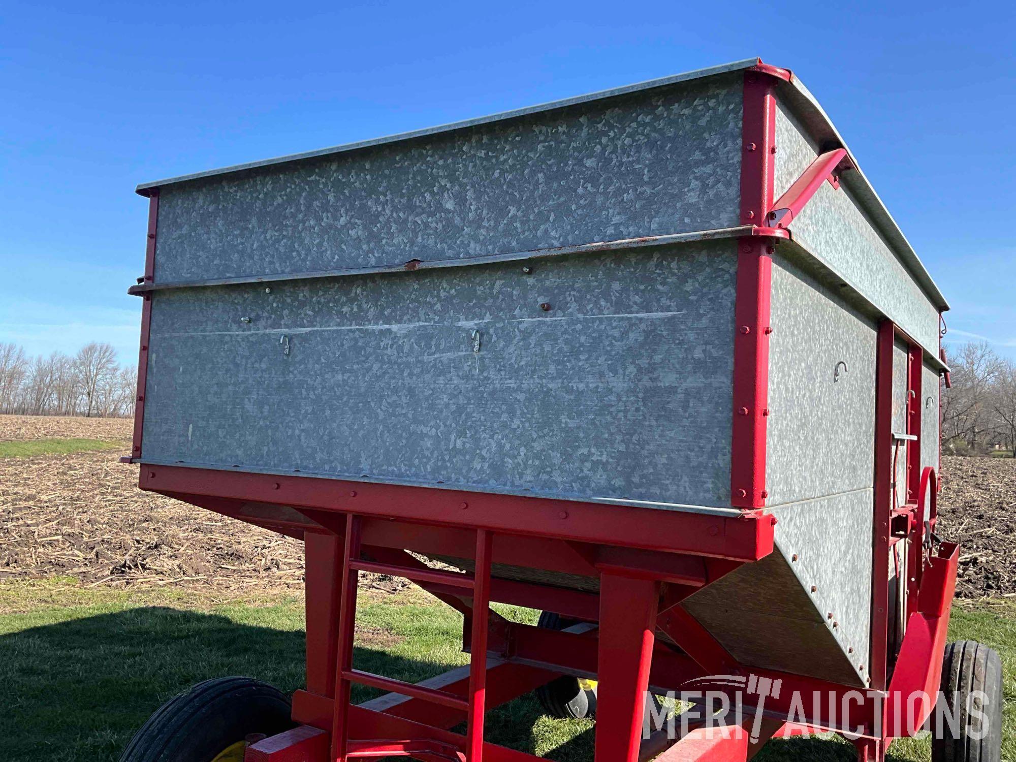 Heider 175bu. gravity wagon & gear