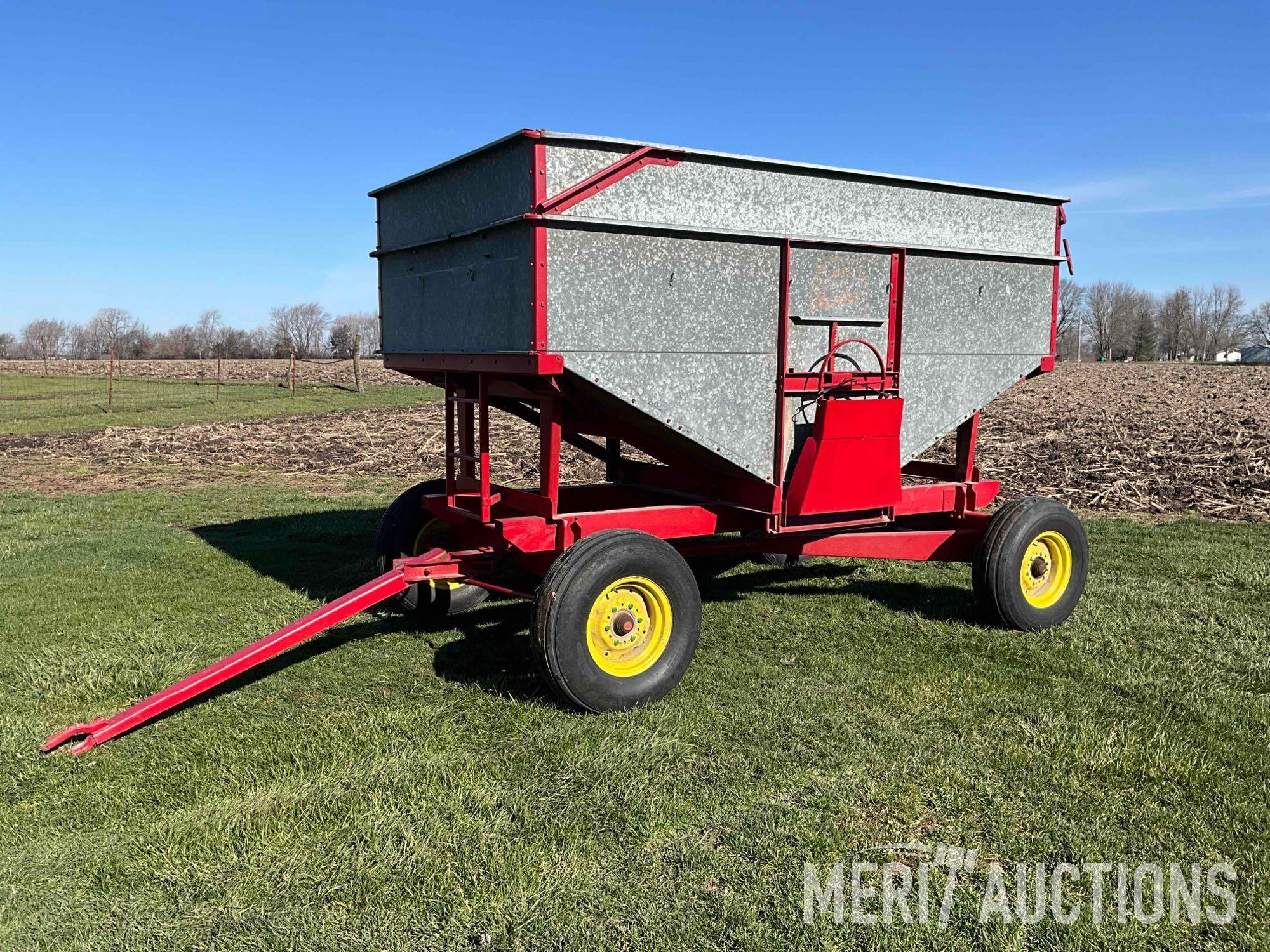 Heider 175bu. gravity wagon & gear