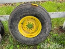 (1) 10.00-16 3 rib tractor tire & wheel