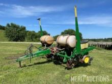 John Deere 7000 Planter