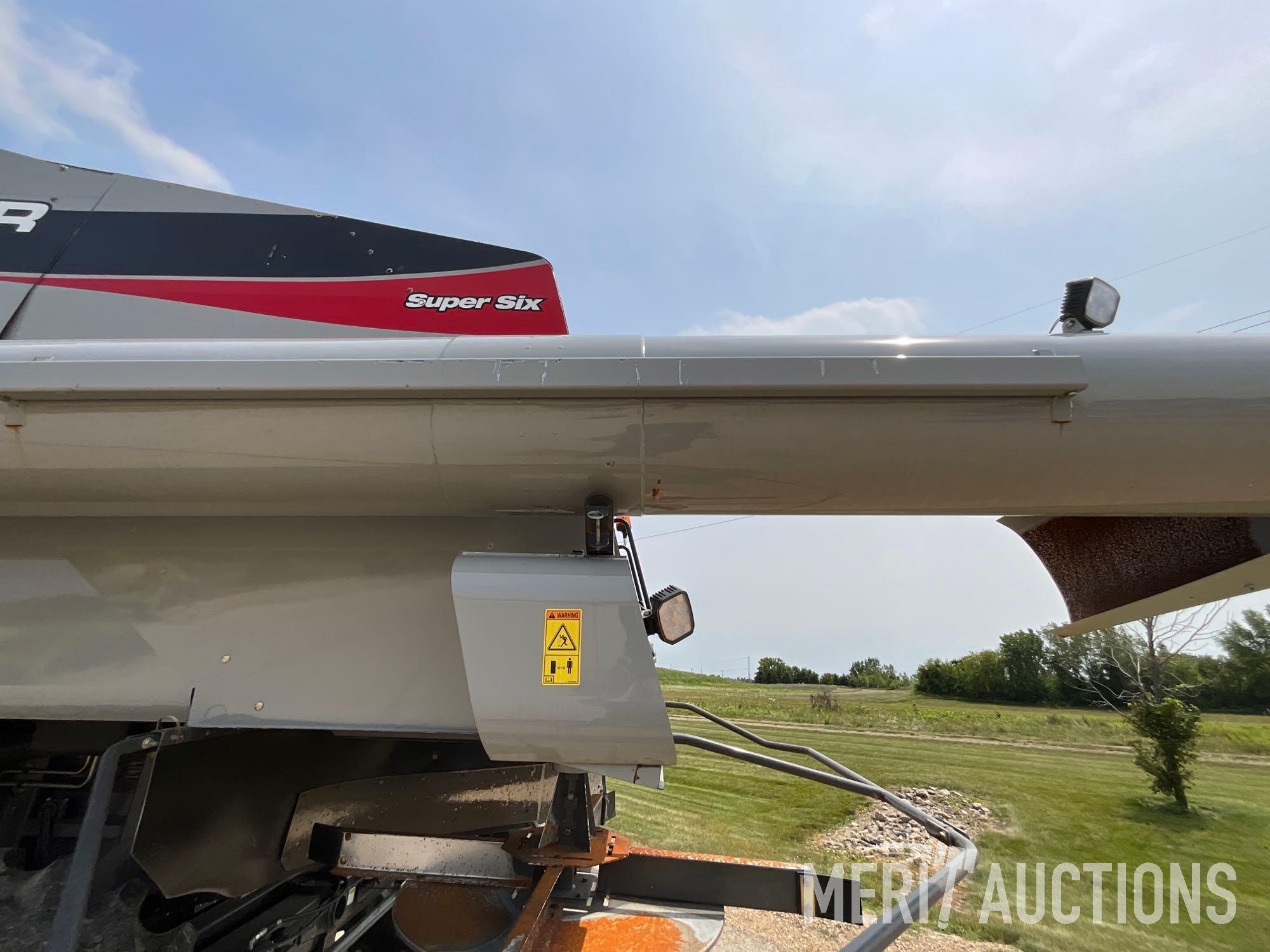 2013 Gleaner S67 Combine