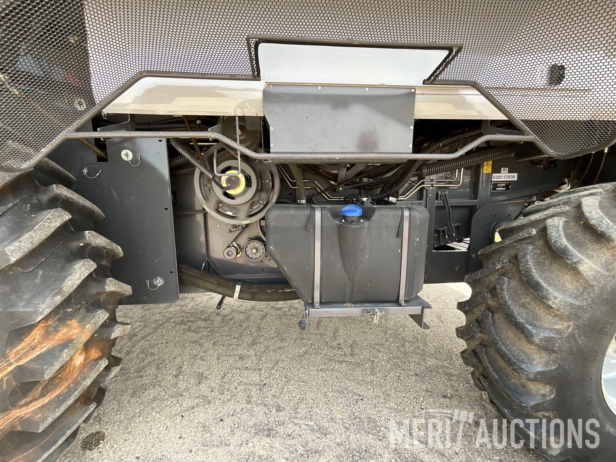 2013 Gleaner S67 Combine