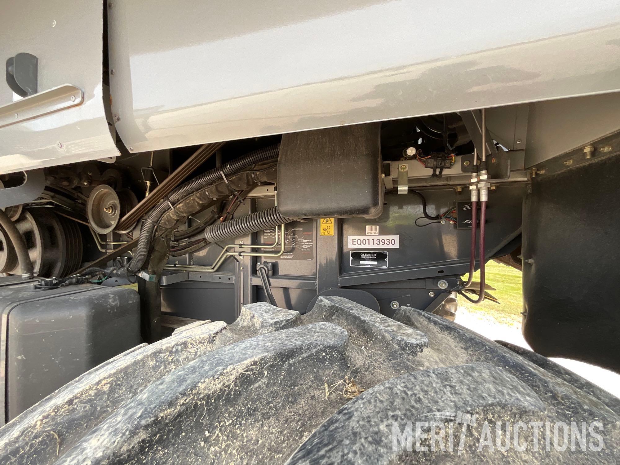 2013 Gleaner S67 Combine