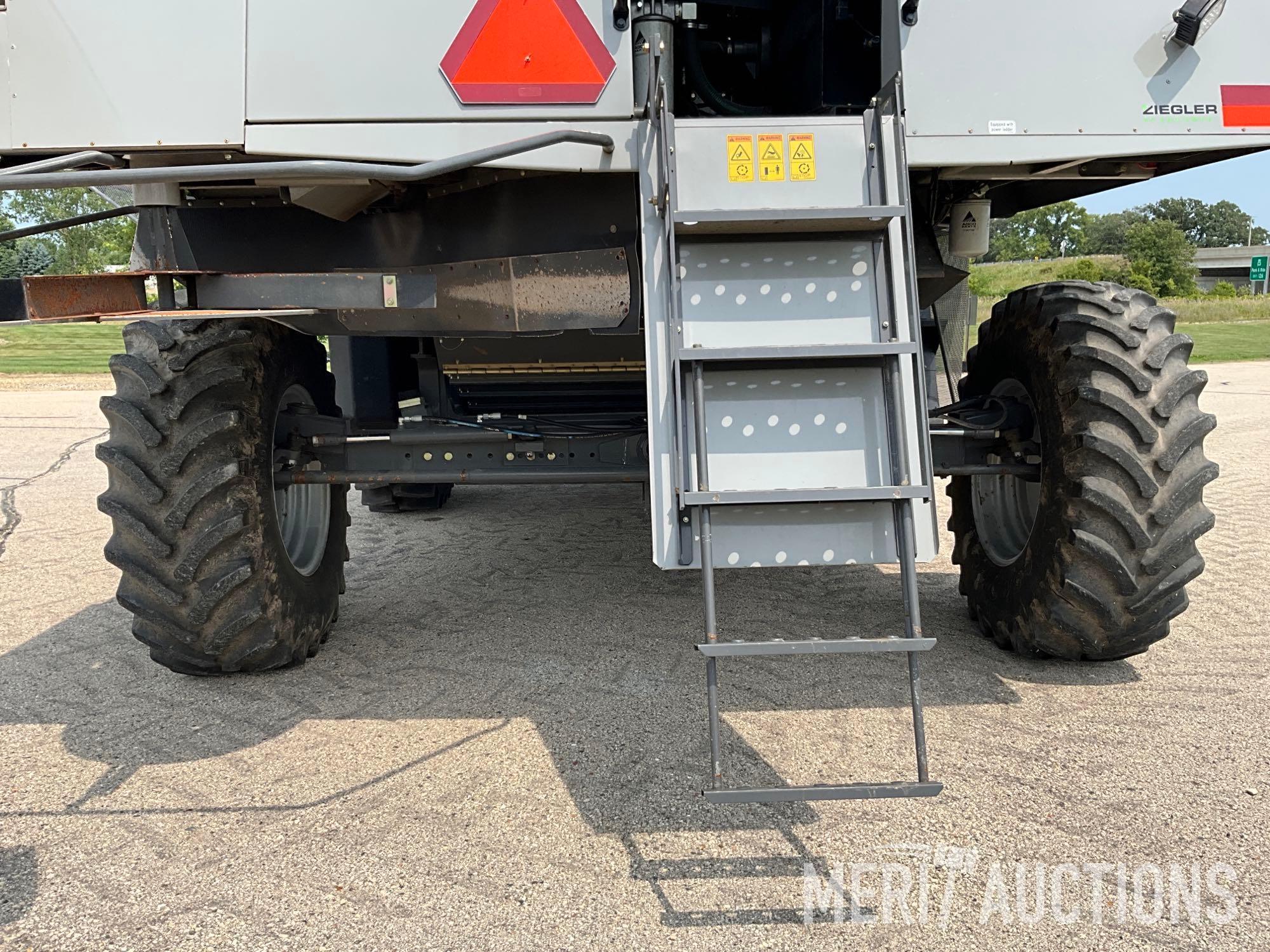 2013 Gleaner S67 Combine