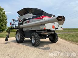 2013 Gleaner S67 Combine
