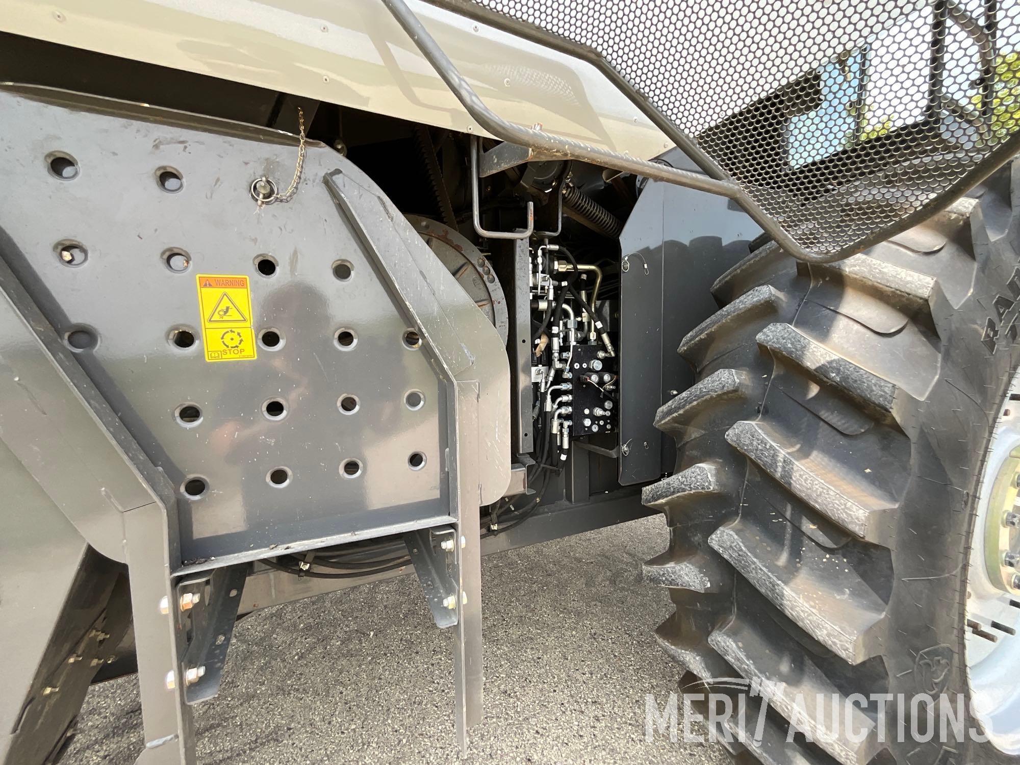 2013 Gleaner S67 Combine