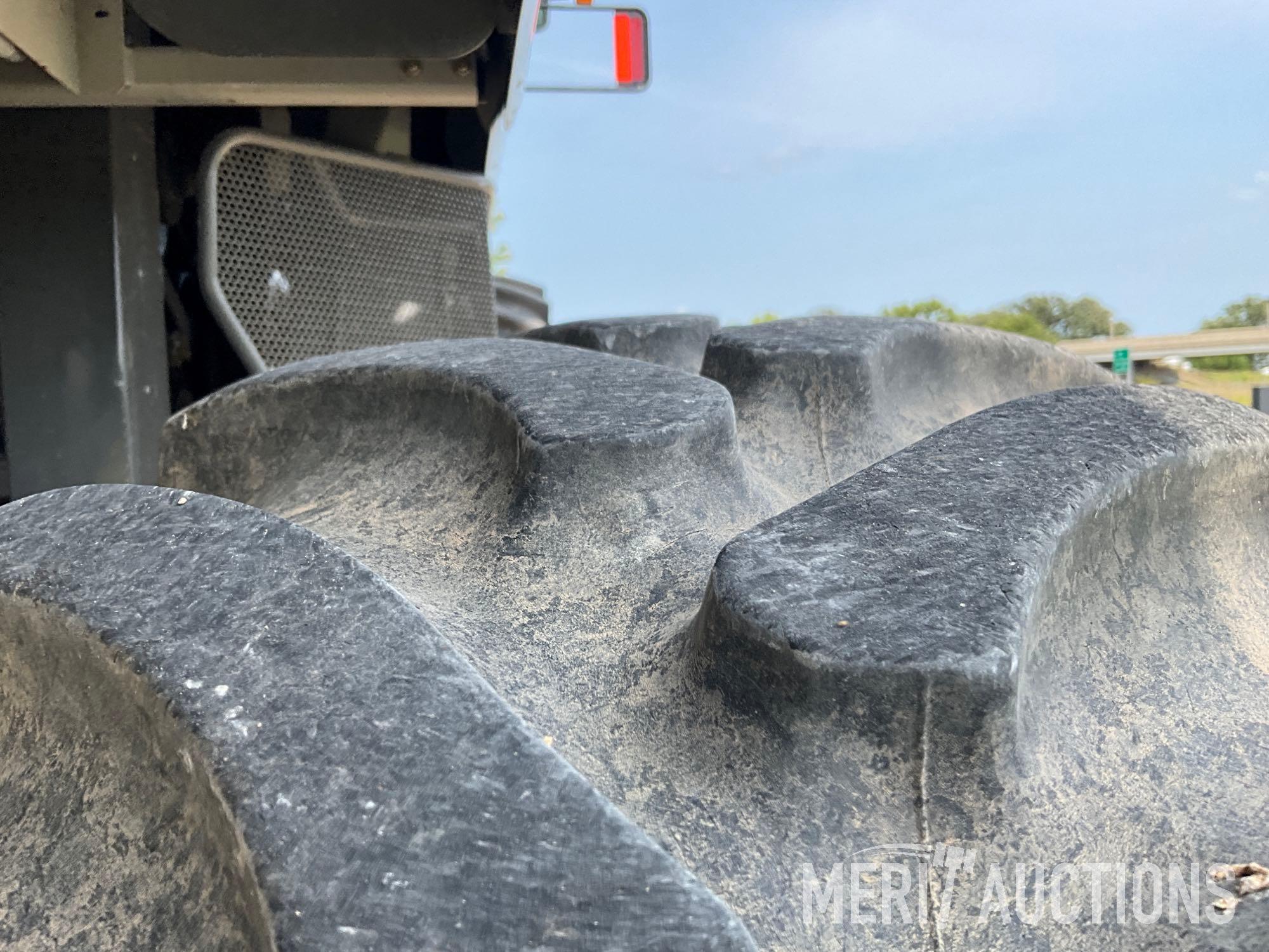 2013 Gleaner S67 Combine