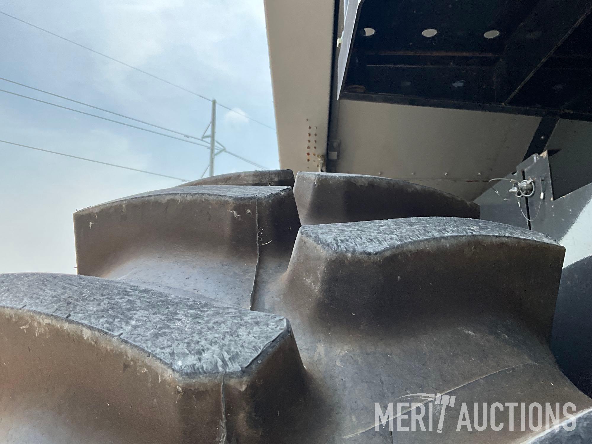 2013 Gleaner S67 Combine