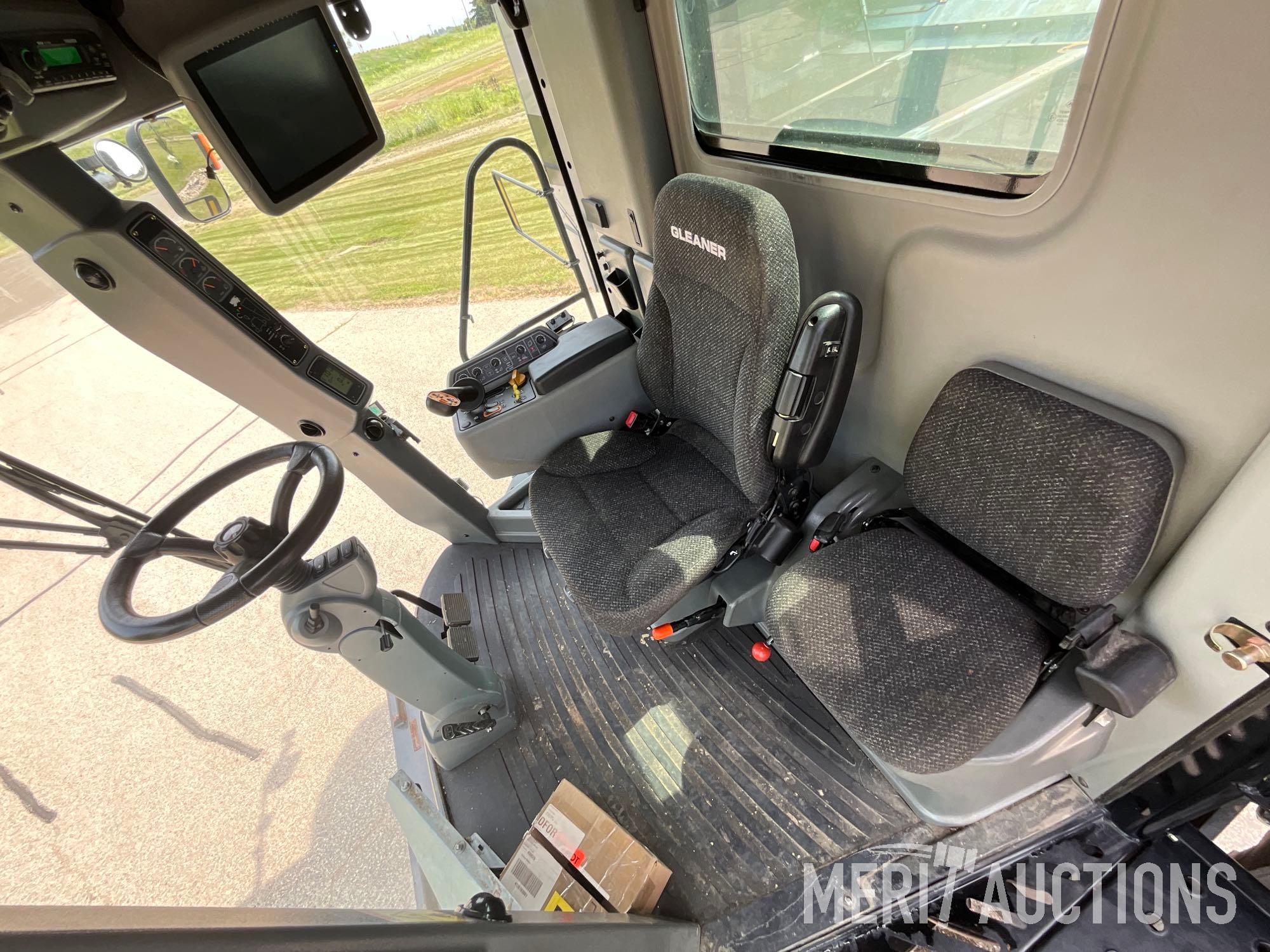 2013 Gleaner S67 Combine