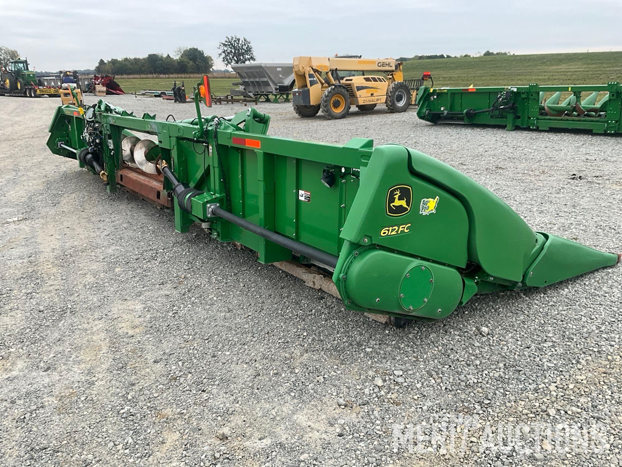 2016 John Deere 612F Corn Head