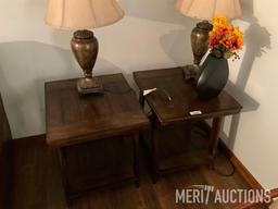 (2) End Tables with Lamps and Vase Decor