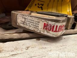 Specialty pipe crimp tool
