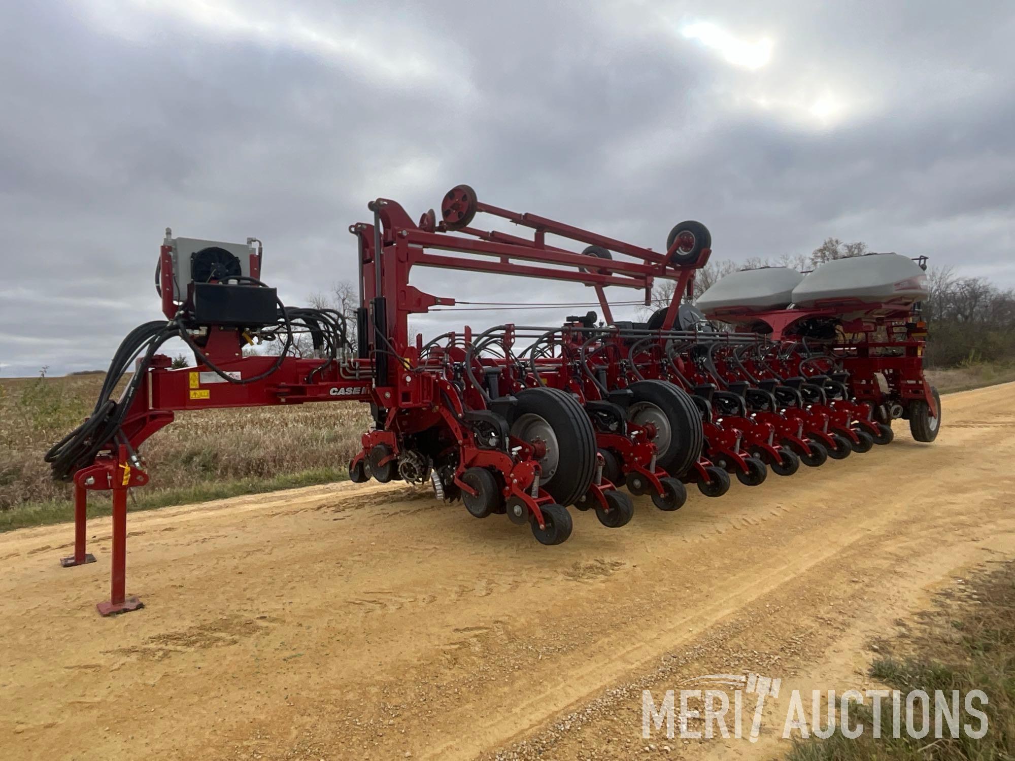 2019 Case-IH 2150 24 row bulk fill planter