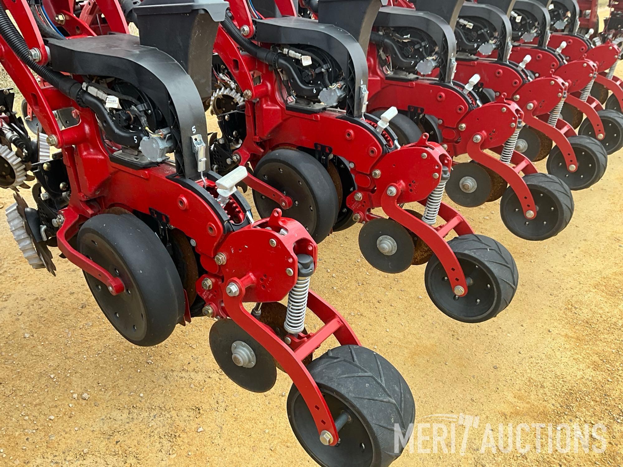 2019 Case-IH 2150 24 row bulk fill planter