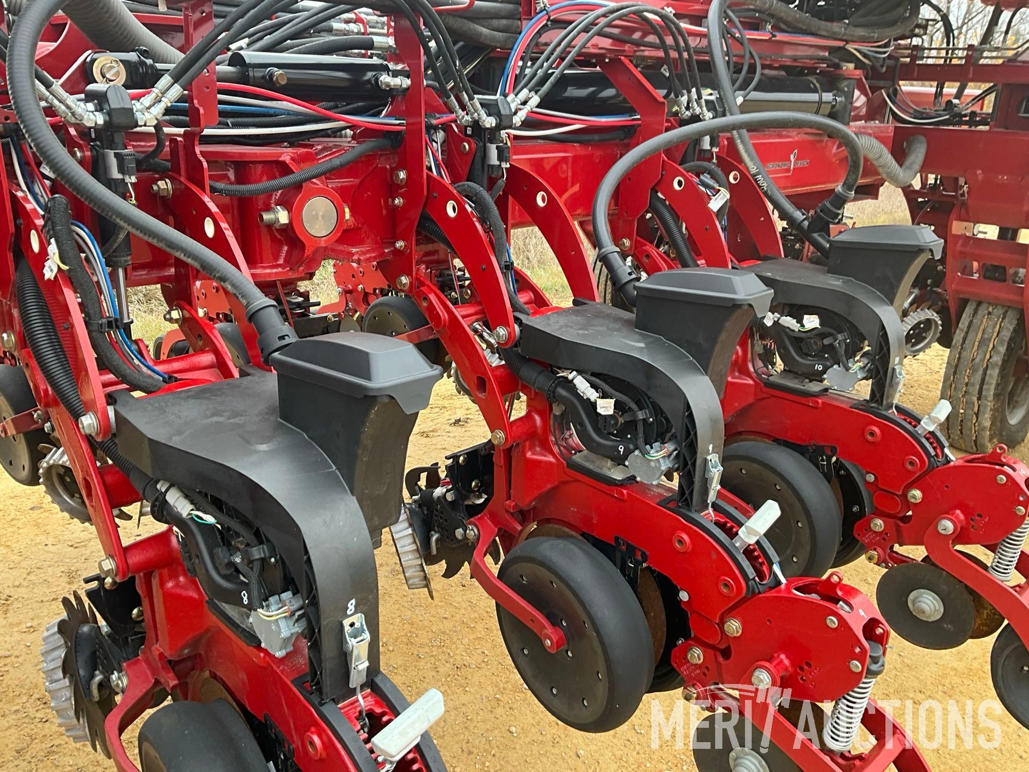 2019 Case-IH 2150 24 row bulk fill planter