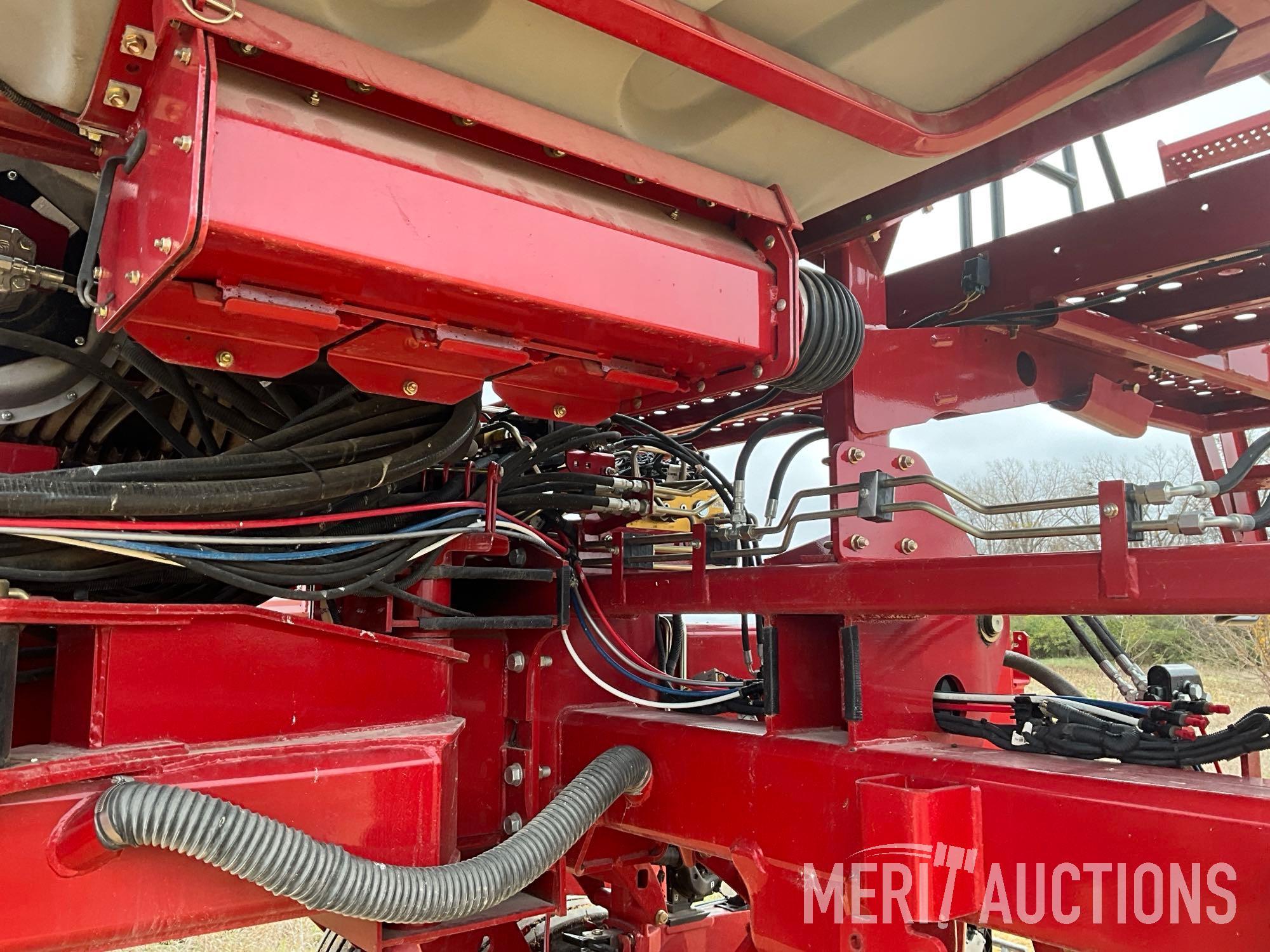 2019 Case-IH 2150 24 row bulk fill planter