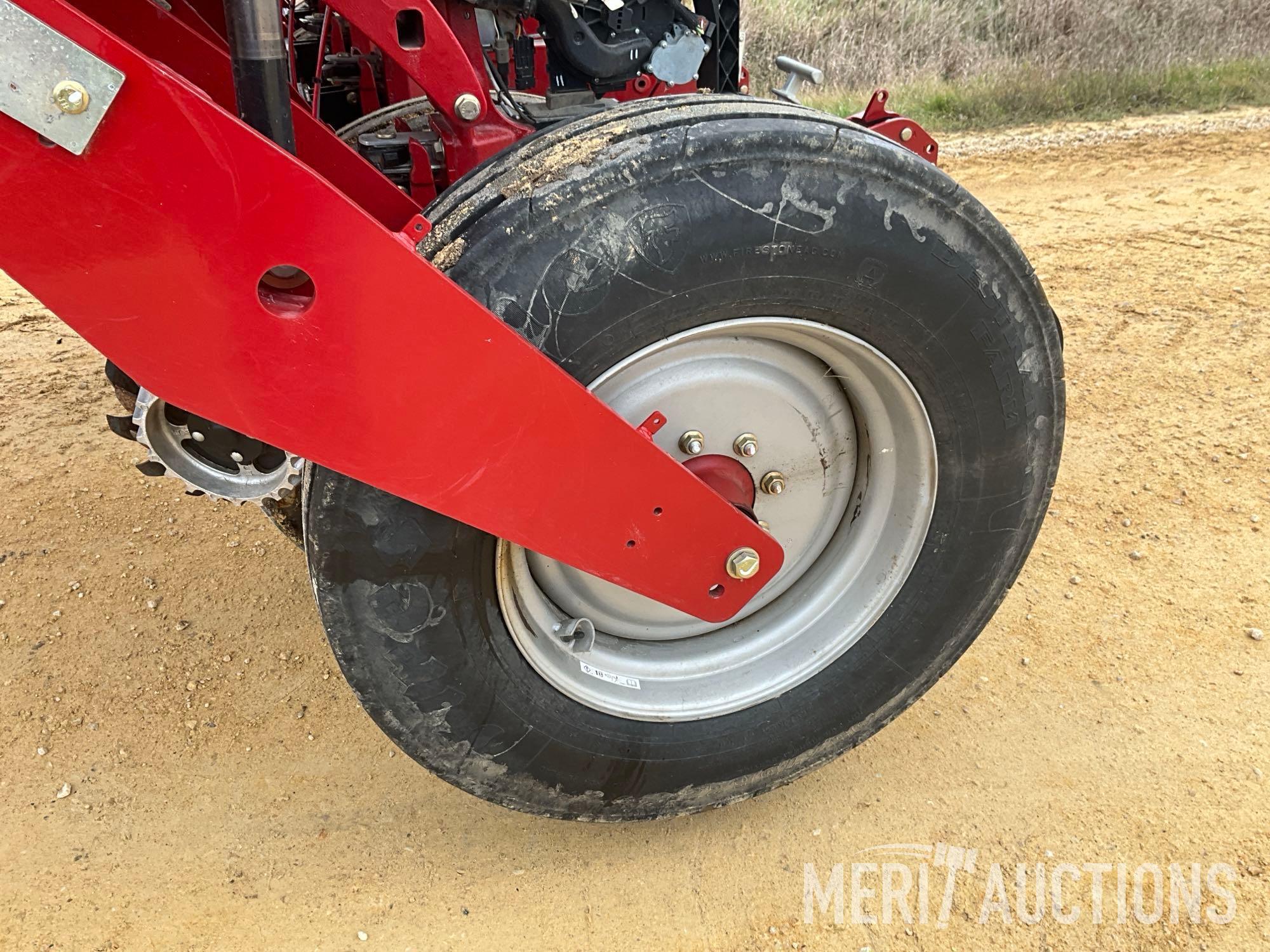 2019 Case-IH 2150 24 row bulk fill planter