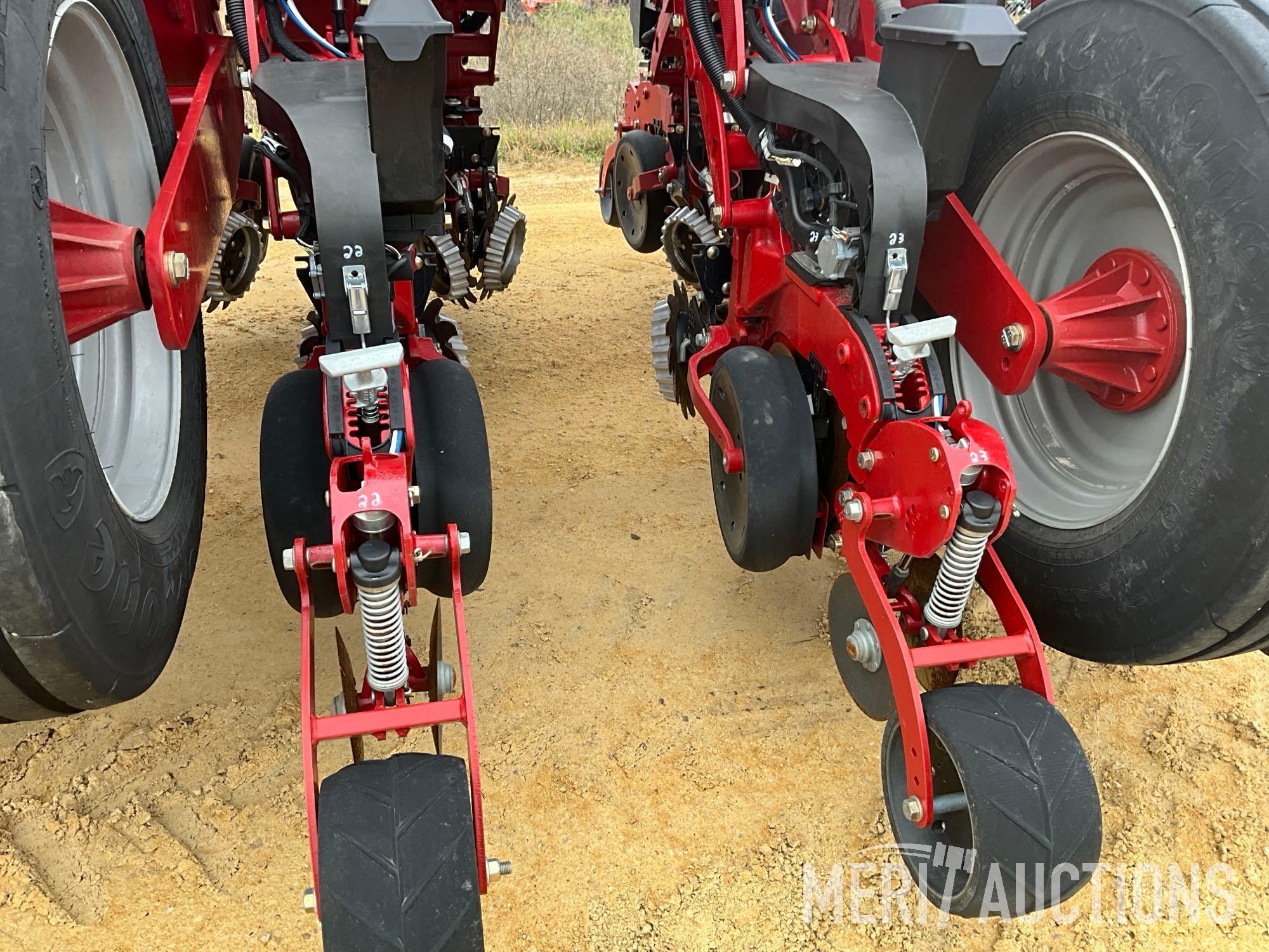 2019 Case-IH 2150 24 row bulk fill planter