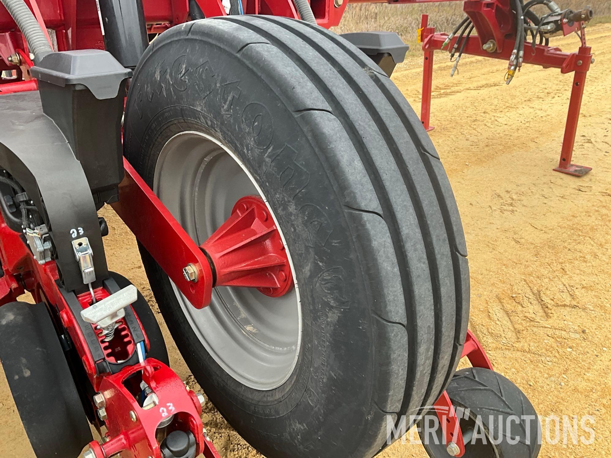 2019 Case-IH 2150 24 row bulk fill planter