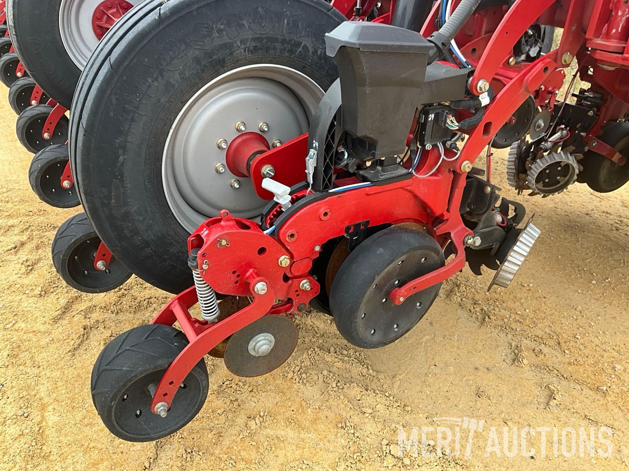 2019 Case-IH 2150 24 row bulk fill planter